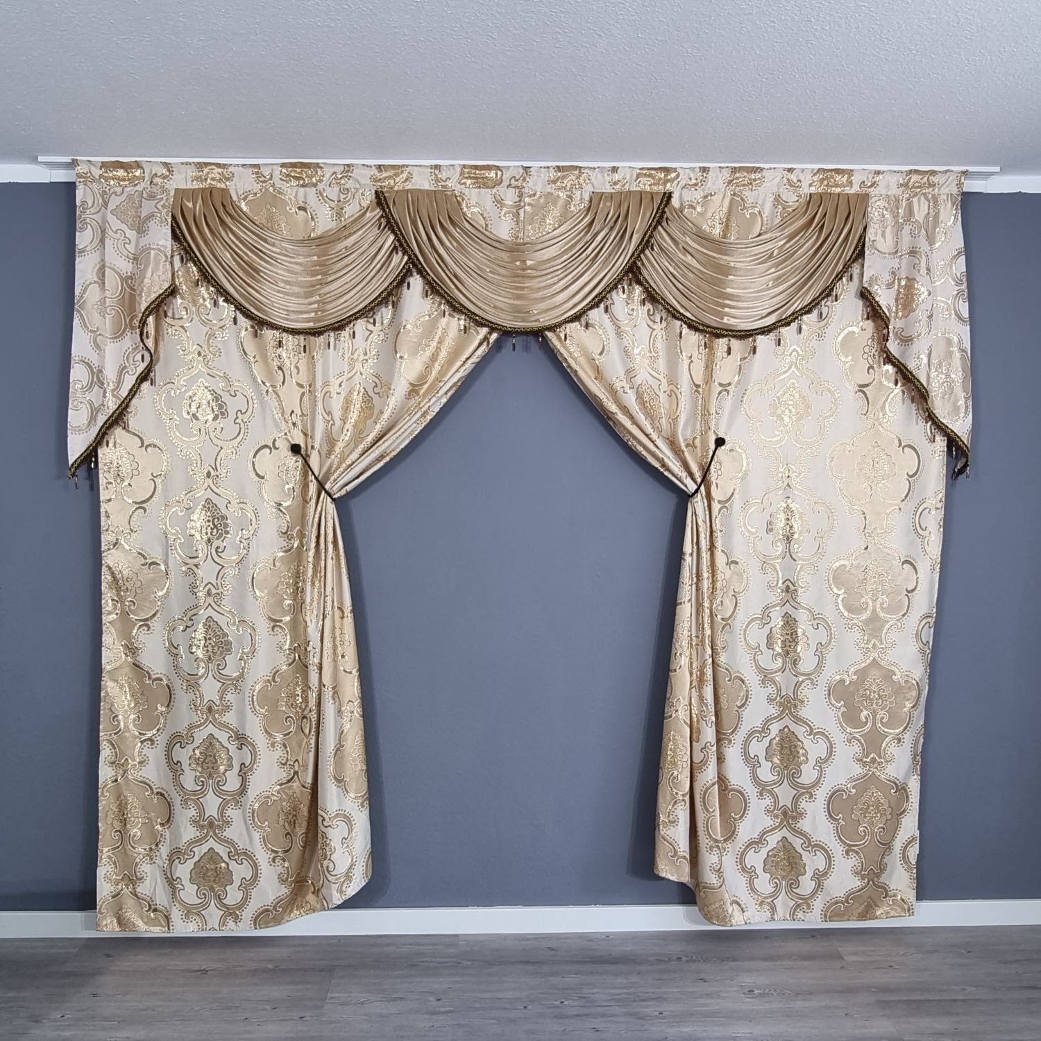 Gardinen by Justyna Verdunkelungsvorhang Barock Gardine Beige, Kräuselband, blickdicht, Polyester, Verdunkelung,Kräuselband,Verdunkelt,Barock Stil,Orientalisch  – Bild 2 von 5