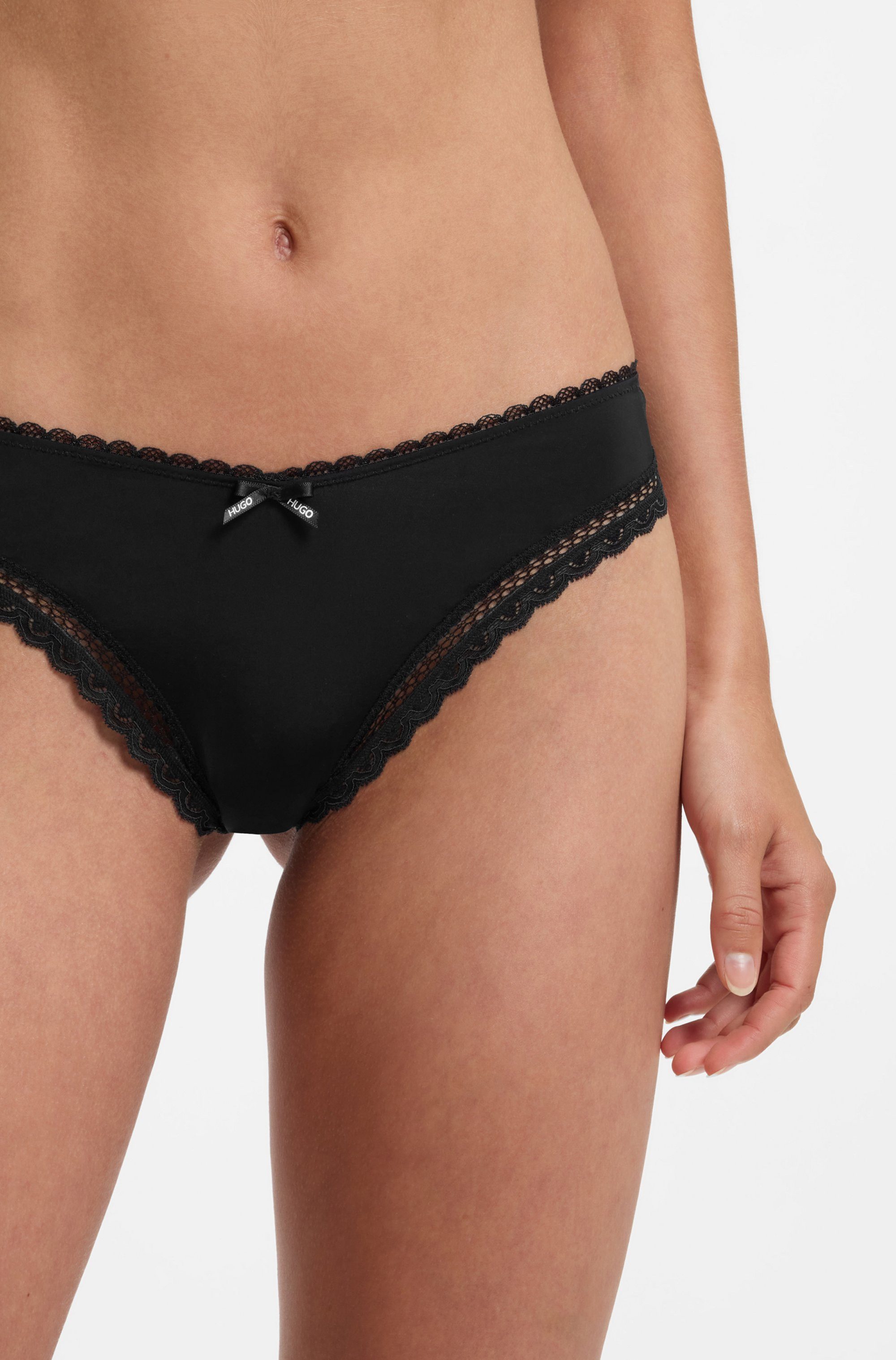 HUGO String elegante Spitzenbesätze, Logo-Schleife, mittlere Bundhöhe