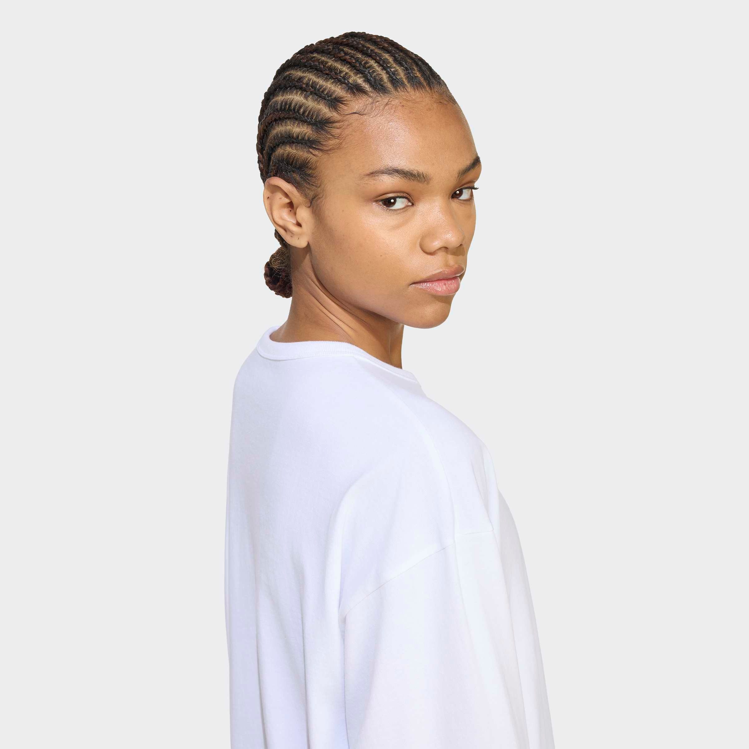 adidas Originals Langarmshirt ESSENTIALS LONGSLEEVE lockerer Schnitt, Langarm, aus Baumwolljersey