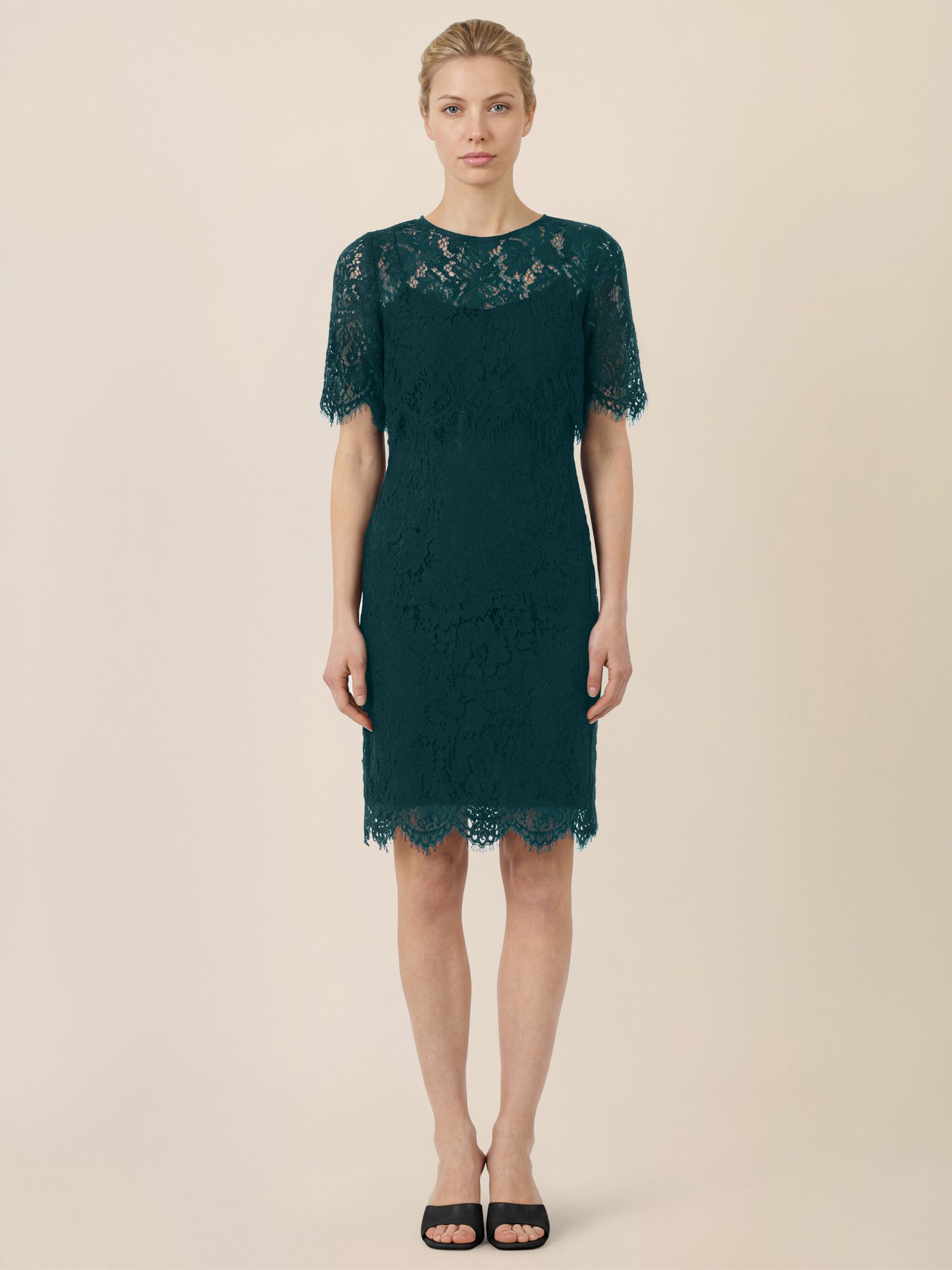 Apart Spitzenkleid Zweiteiliges Spitzenensemble aus Kleid und Bolero