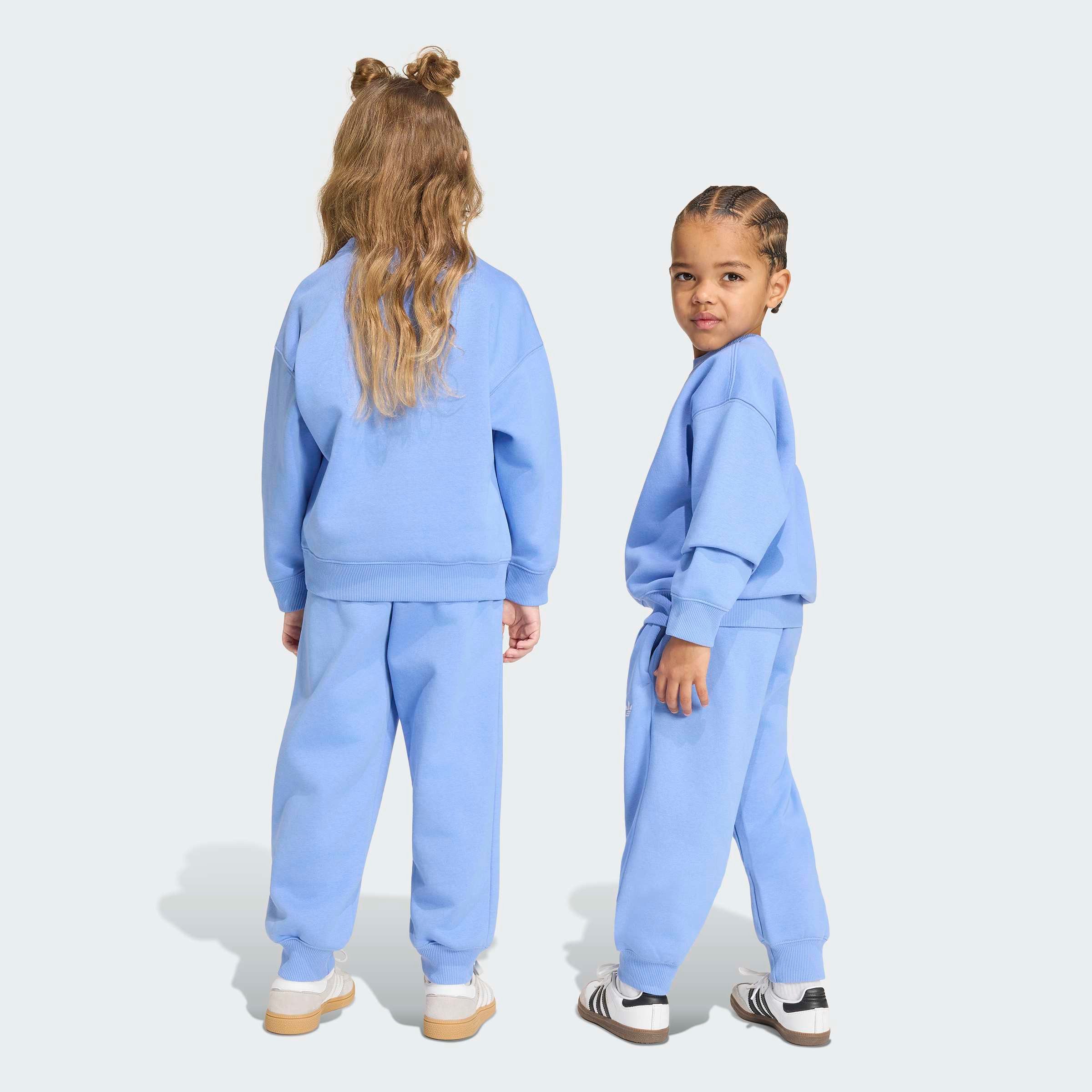 adidas Originals Trainingsanzug CREW JOG SET (2-tlg), für Kinder, zweiteiliges Set, aus Baumwolle