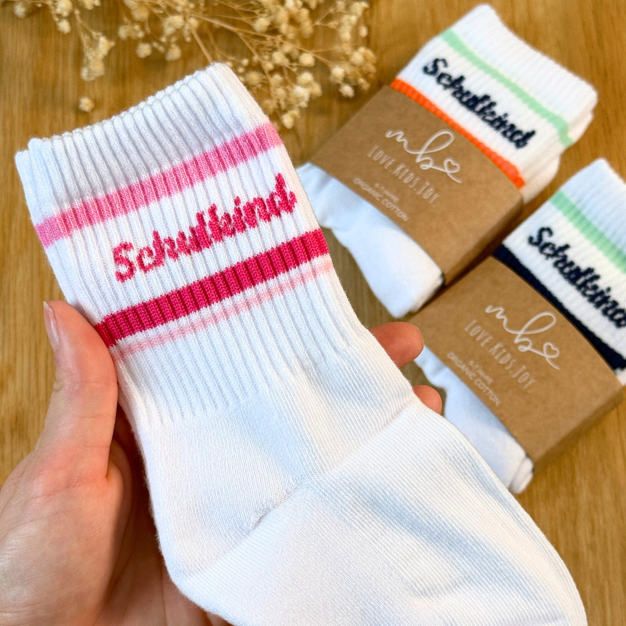 MeinBaby123® Freizeitsocken Schulkind Socken, Geschenk zur Einschulung, Geschenkidee Einschulung, Outfit Einschulung, Schulkind 2025 – Bild 4 von 5