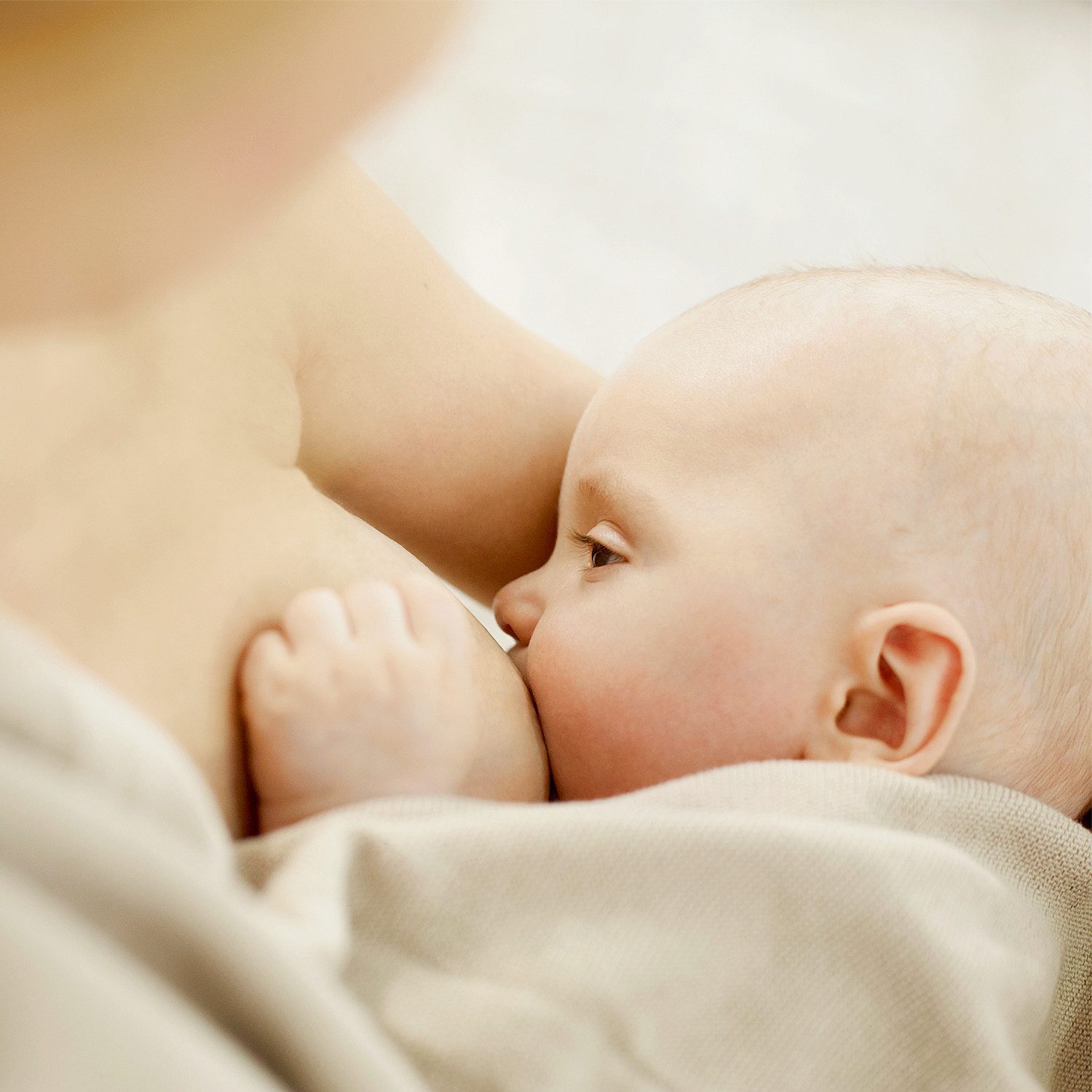 WELEDA Massageöl BRUST-MASSAGEÖL, entspannt die Brust bei Spannungsgefühlen