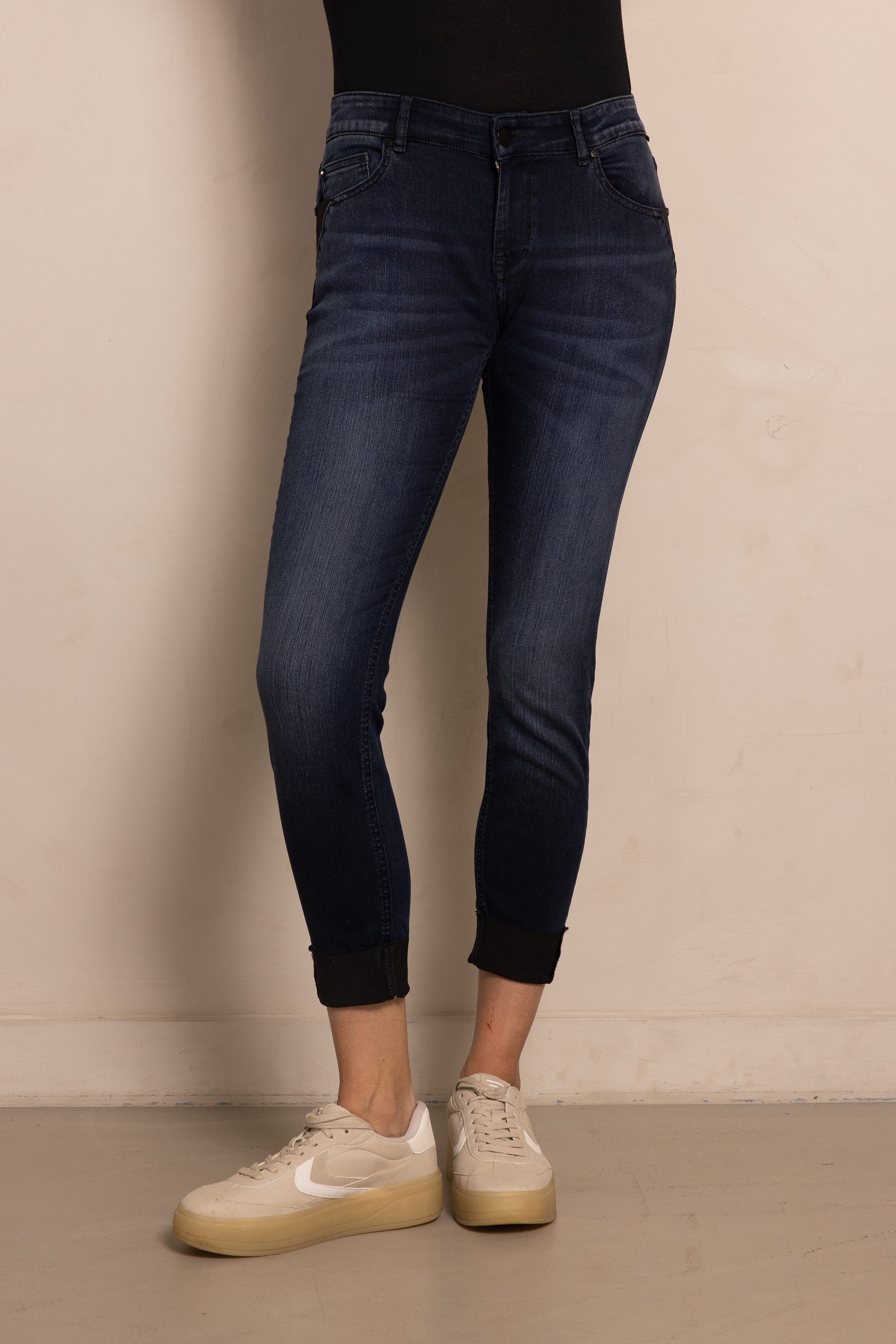 Skinny-fit-Jeans ZHNOVA