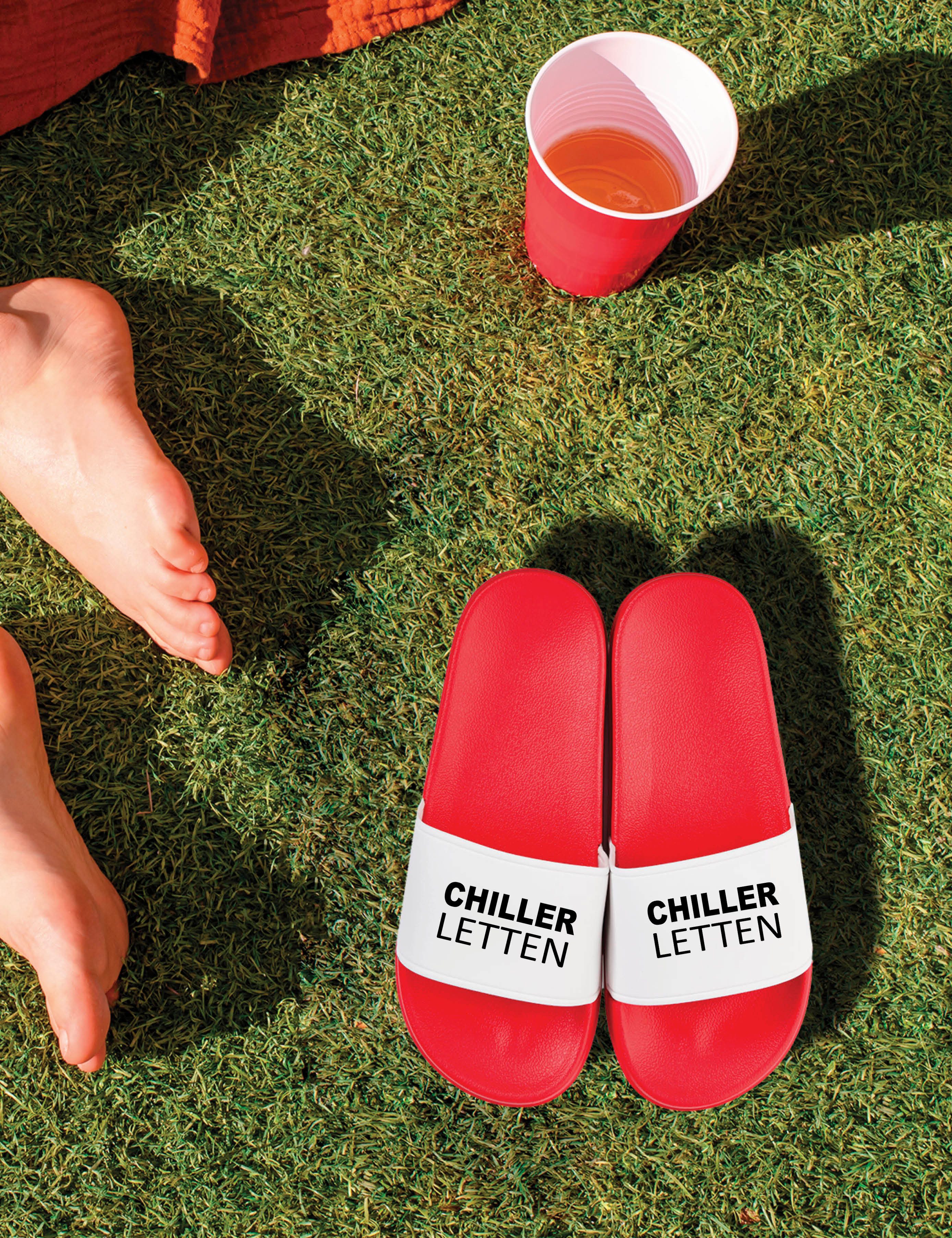 Youth Designz Herren Damen Badelatschen "Chiller Letten" Fun-Print lustig Geschenk Badeschuh mit witzigen Aufdruck für Männer und Frauen