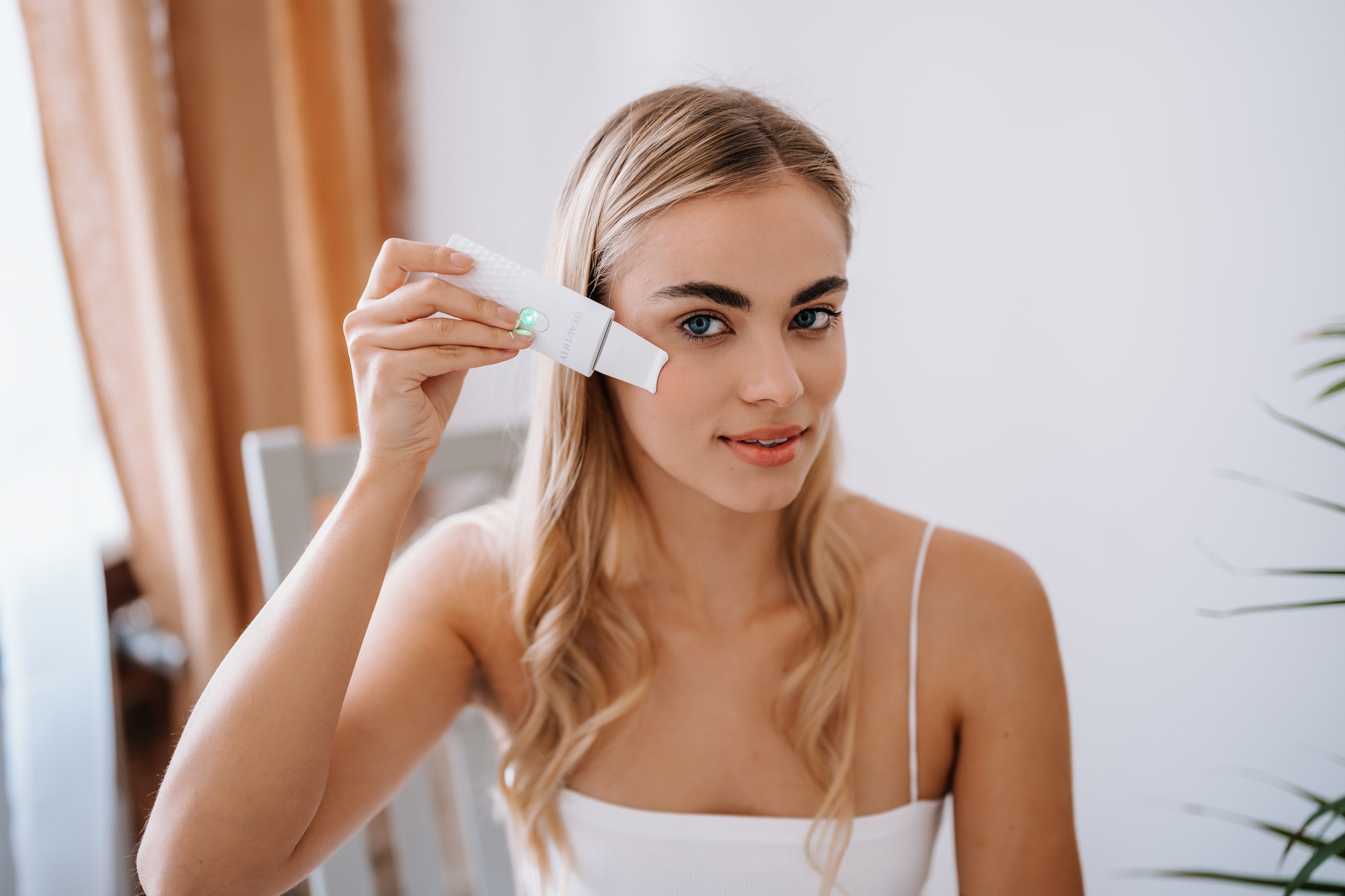 Beautifly Elektrische Gesichtsreinigungsbürste B-SCRUB-MINI Ultraschall-Peelinggerät