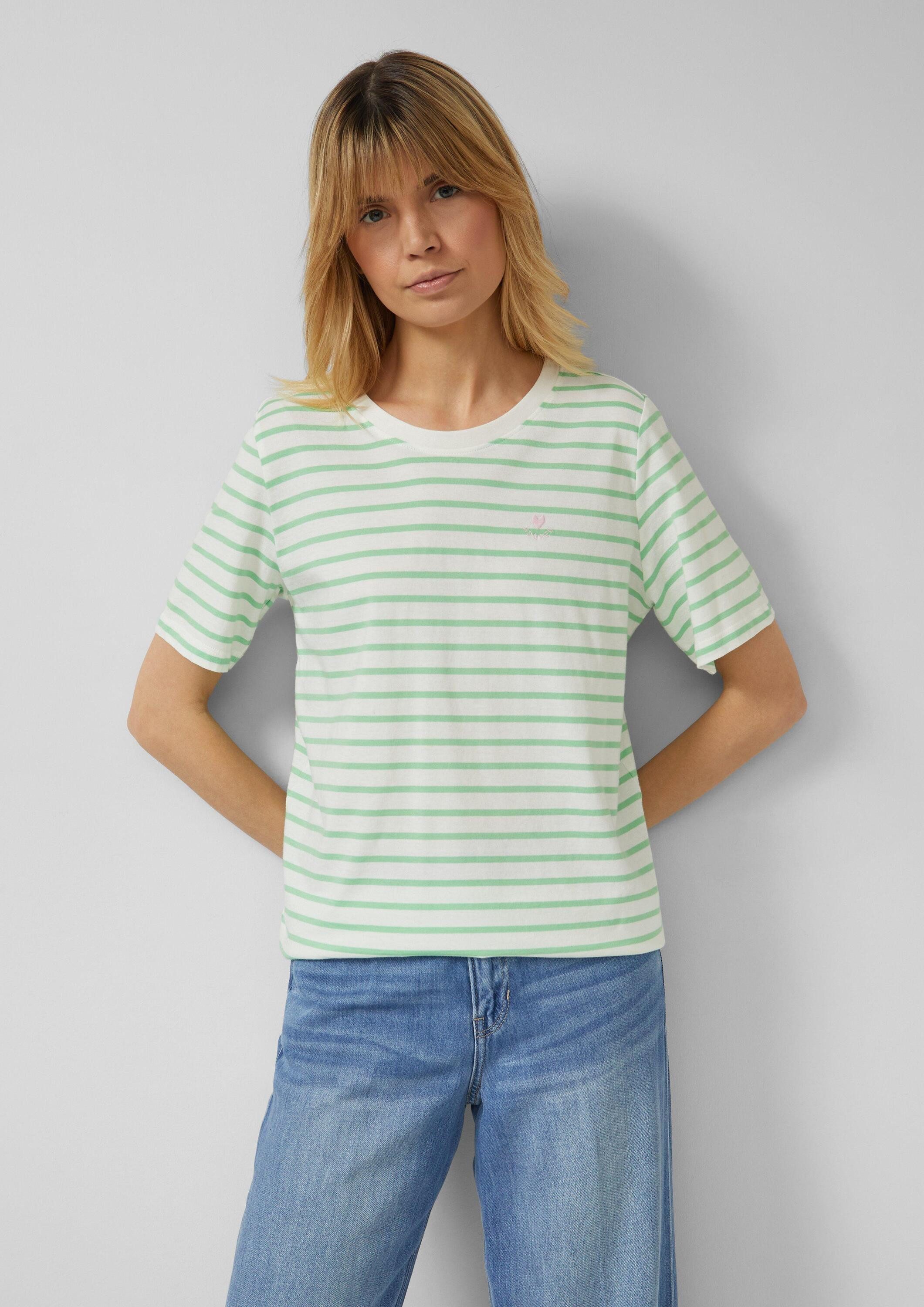 s.Oliver Kurzarmshirt T-Shirt Gestreiftes Jersey-T-Shirt mit Herz-Stickerei