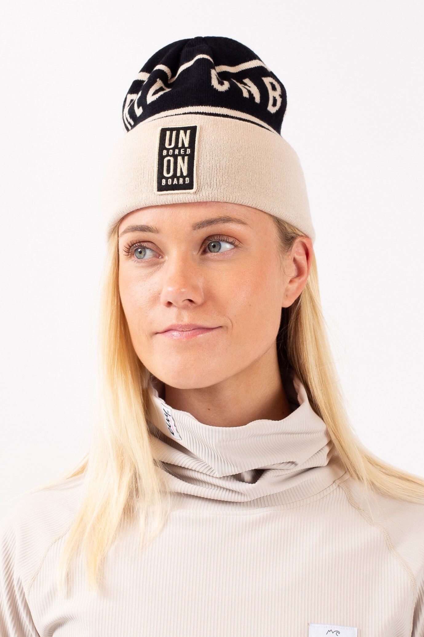 Eivy Beanie mit Eivy Logo