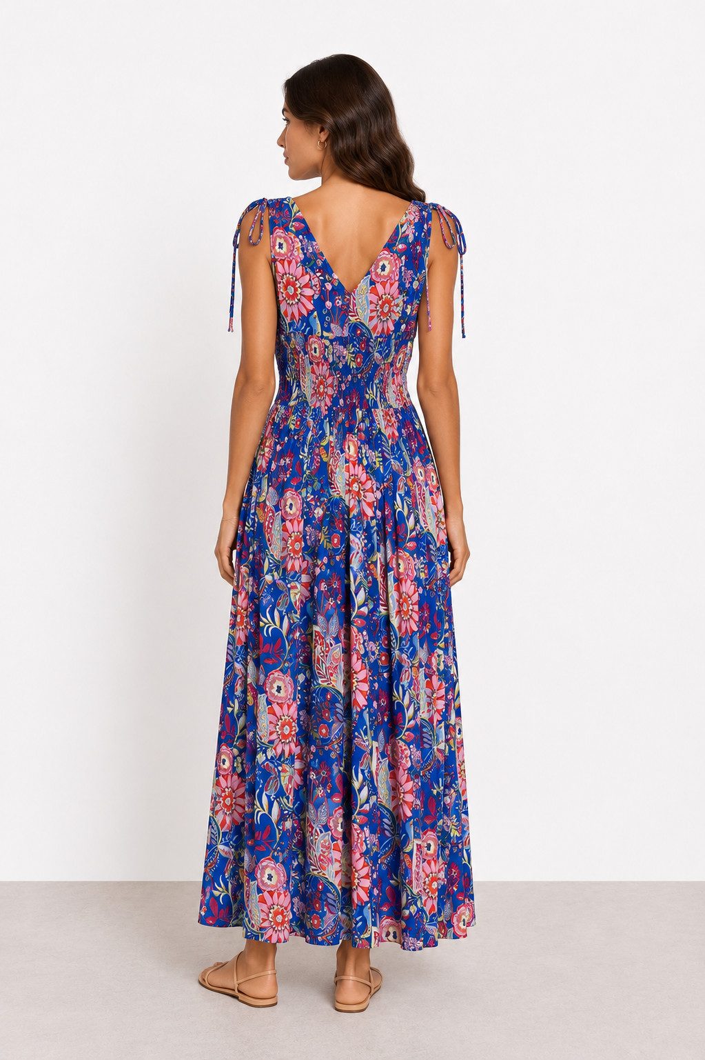 ITALY VIBES Sommerkleid - florales Viskosekleid mit Smokbund und V-Ausschnitt für Damen