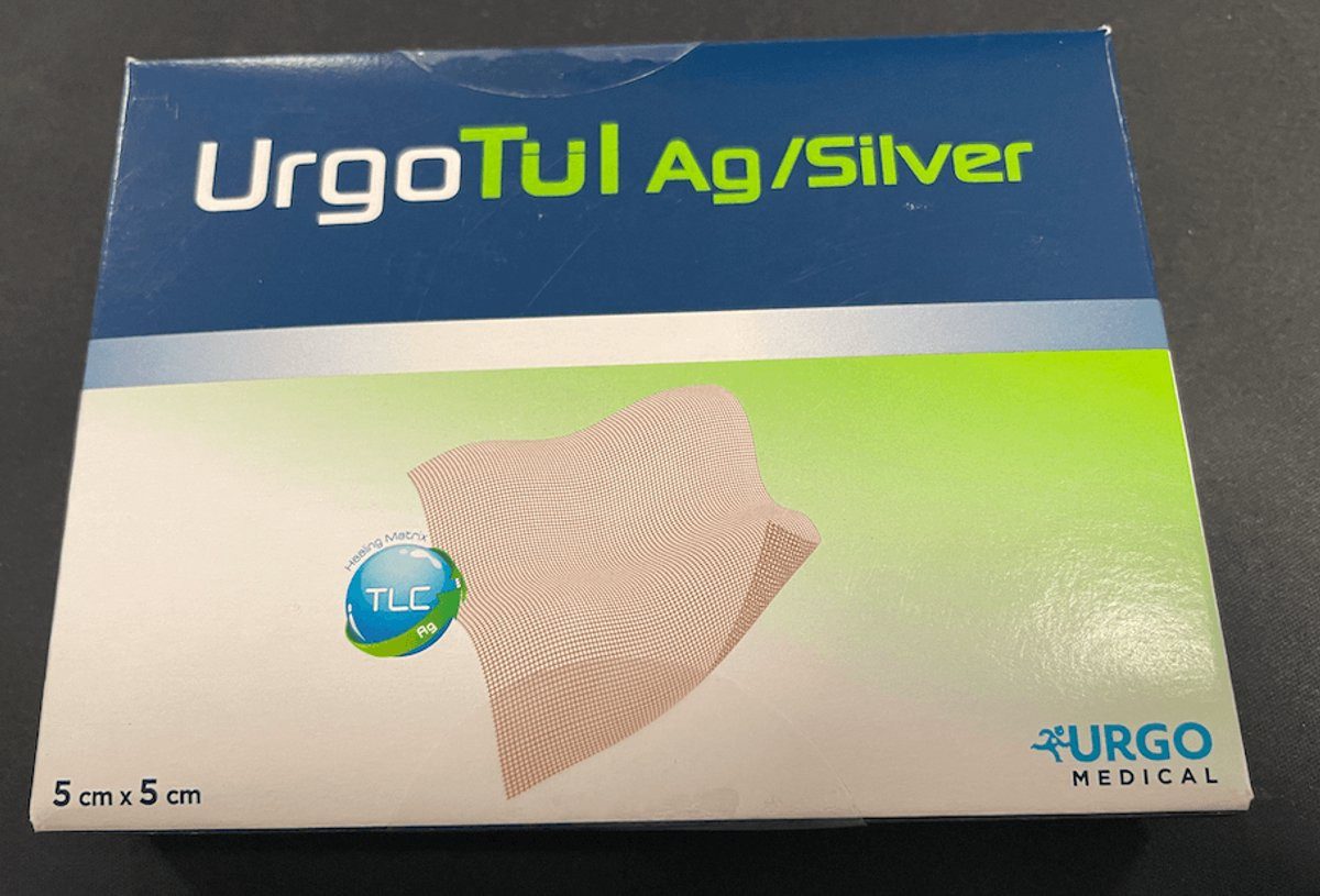URGO Wundpflaster Urgotül - Ag Silber 5 cm x 5 cm (Packung, 10 St)