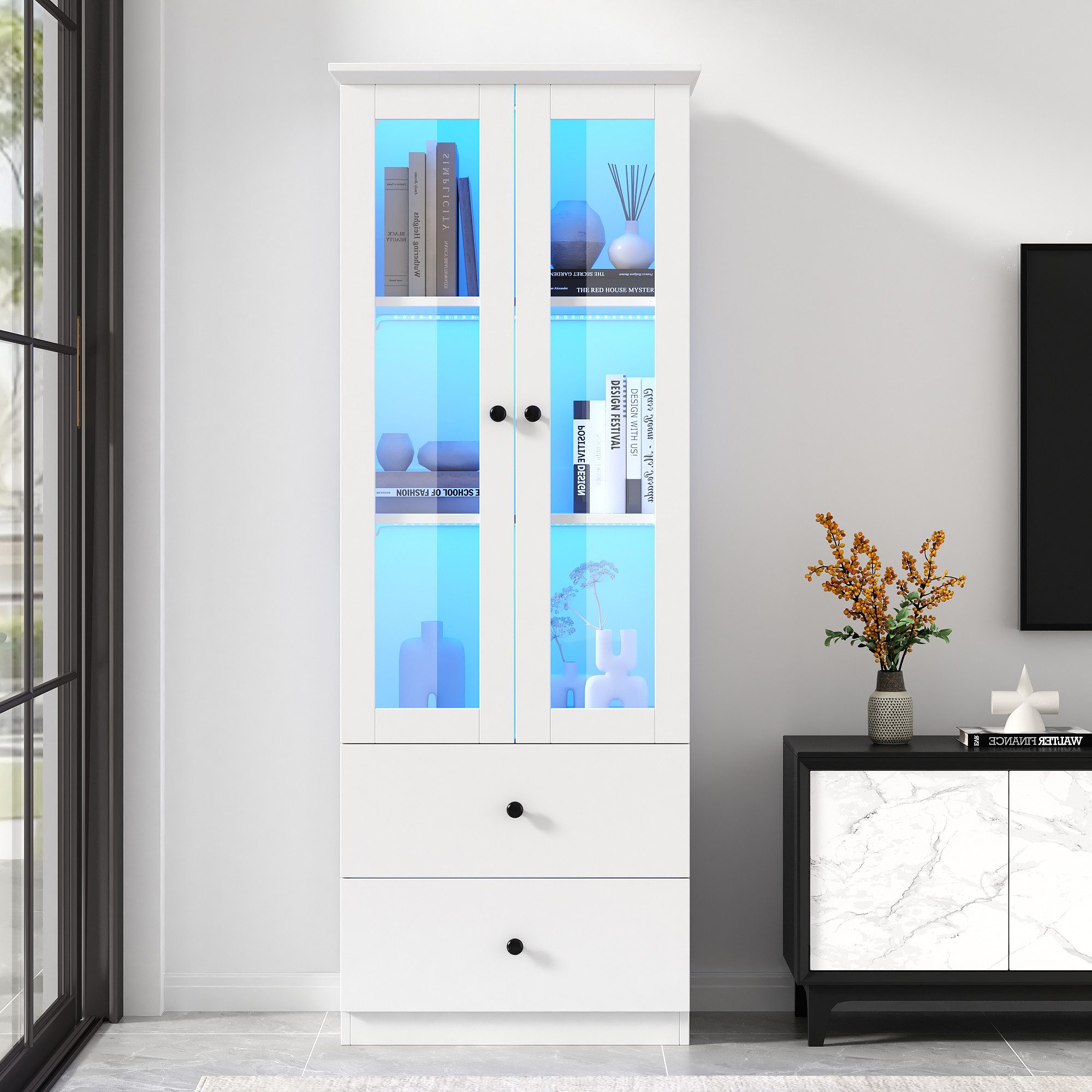 Merax Standvitrine schmal Vitrinen mit LED und USB-Anschluss (inkl.Fernbedienung, 1-St., Hochschrank Standregal Schrank Vitrine) Vitrinenschrank mit verstellbar – Bild 3 von 5