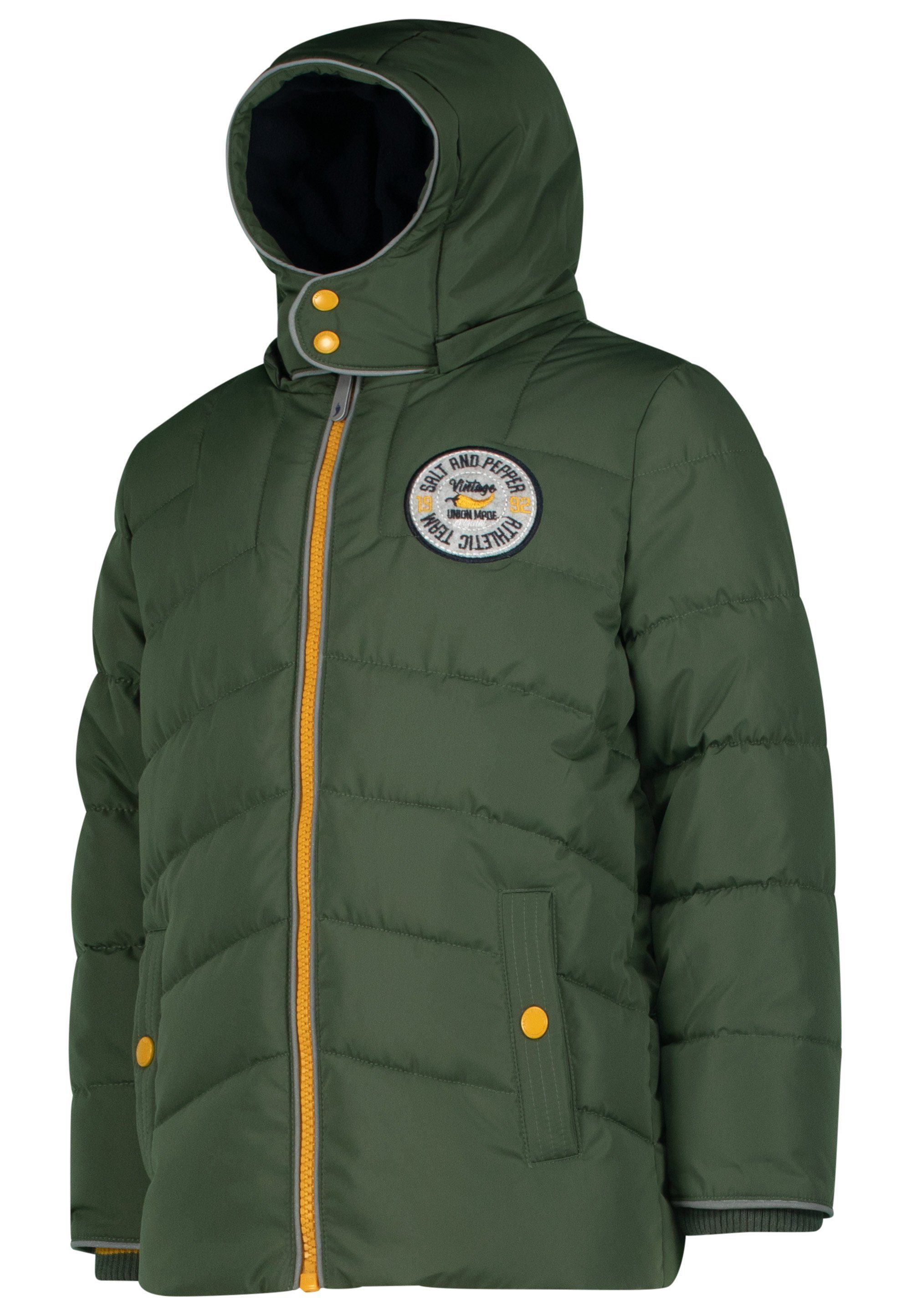 SALT AND PEPPER Outdoorjacke Outdoor mit stylischem Logo-Badge, Mit  praktischen Taschen und bequemer Kapuze ausgestattet