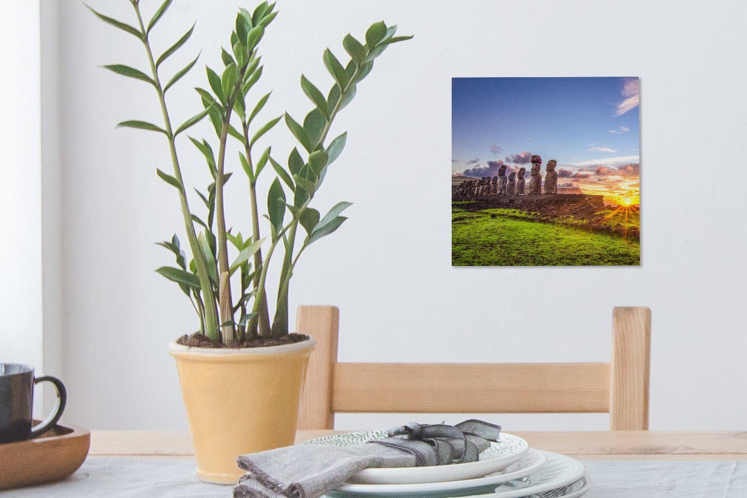 Moai-Statuen Leinwandbild der Bilder OneMillionCanvasses® St), hinter Sonnenaufgang auf Schlafzimmer für Wohnzimmer Osterinsel, (1 Leinwand den