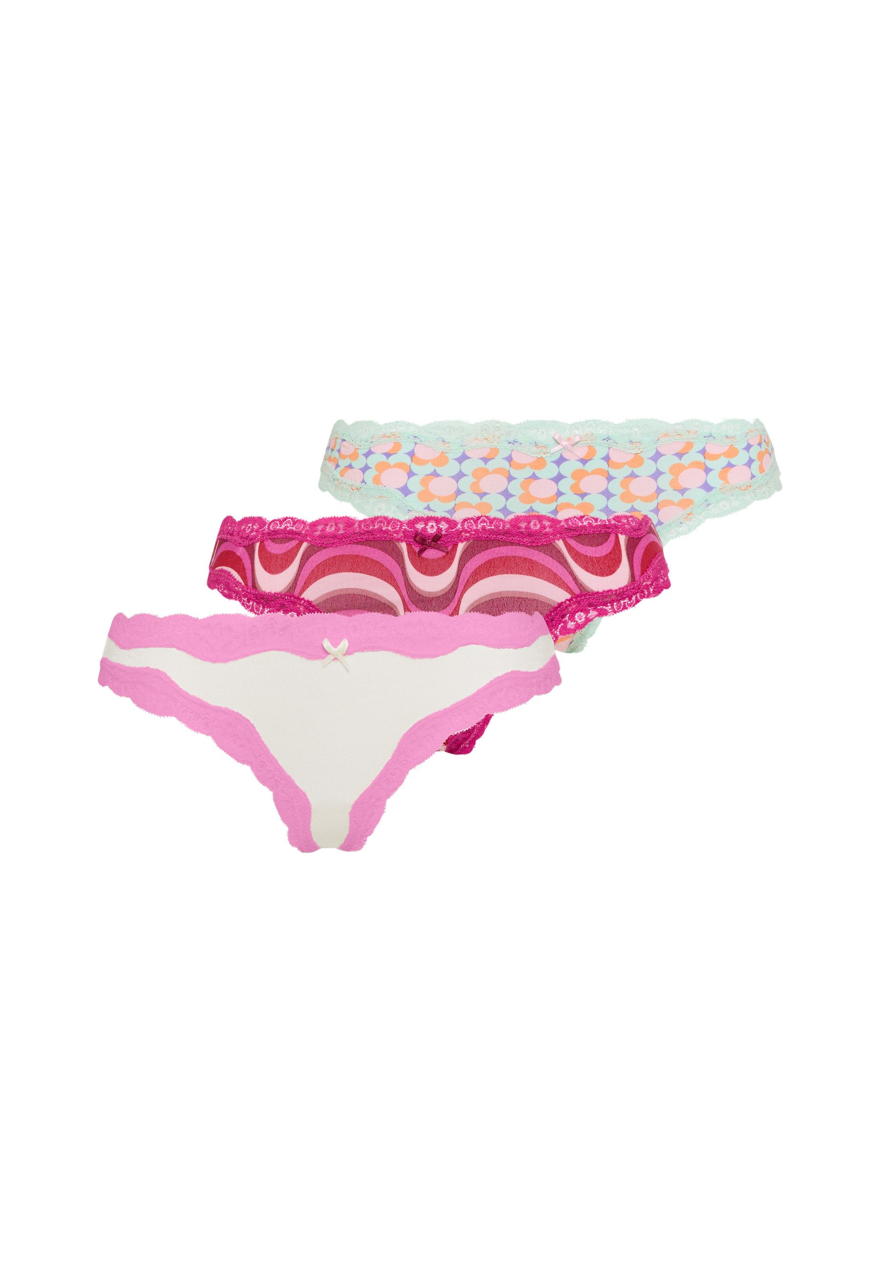 LSCN by LASCANA String (3er Pack) mit hochwertiger Spitze abgesetzt