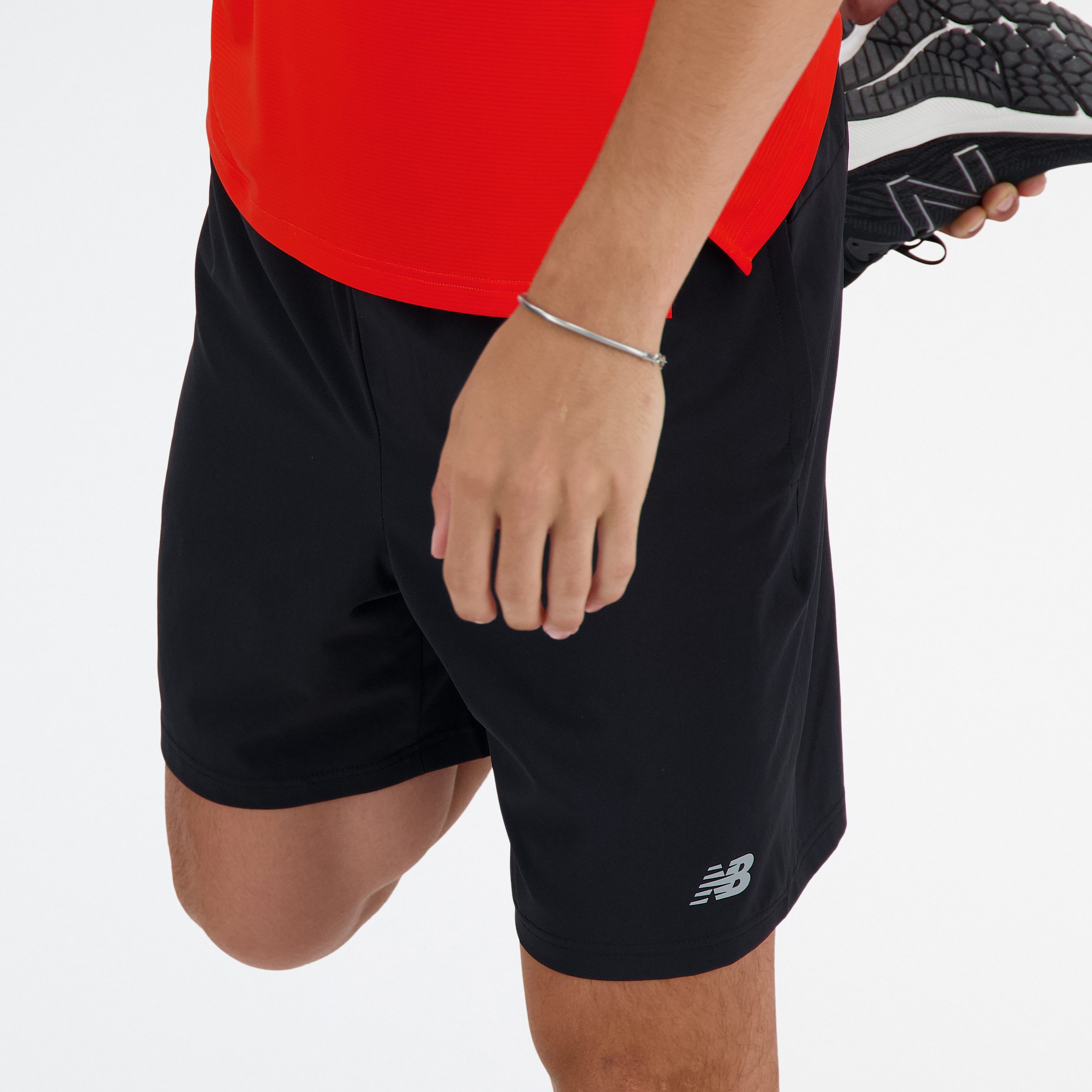 New Balance Laufshorts SPORT ESSENTIAL SHORT 7 mit atmungsaktivem Innenslip