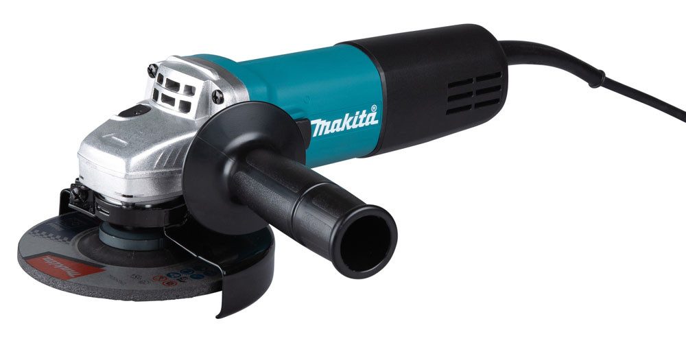 Makita Winkelschleifer 9558HNRG, 125mm, 840W, 11.000 min⁻¹, Kompaktes Gerät zum Schneiden und Schleifen mit Wiederanlaufschutz