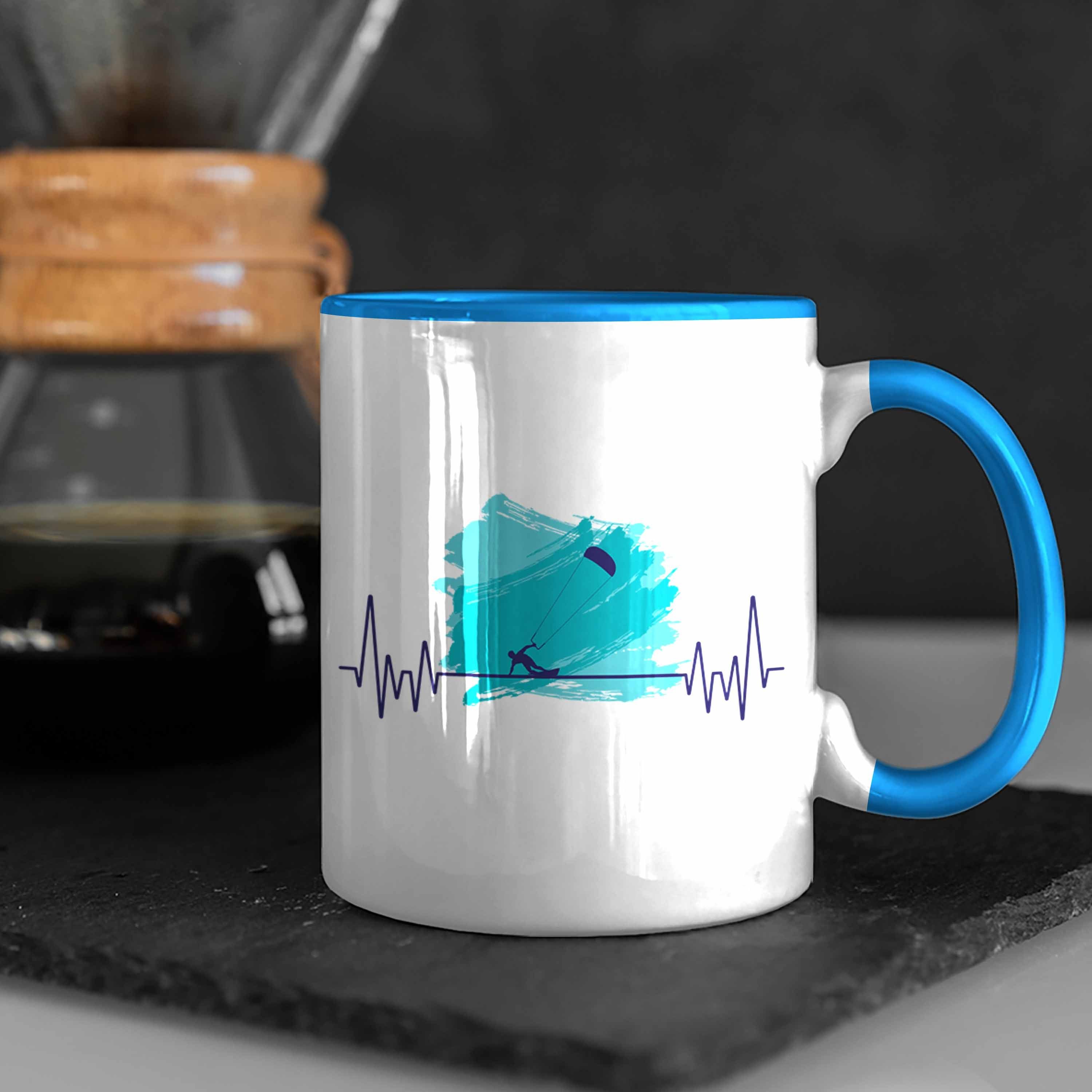 Trendation Tasse Trendation Kitesurf Geschenk - Tasse Kitesur Kitsurfing Blau Herzschlag für