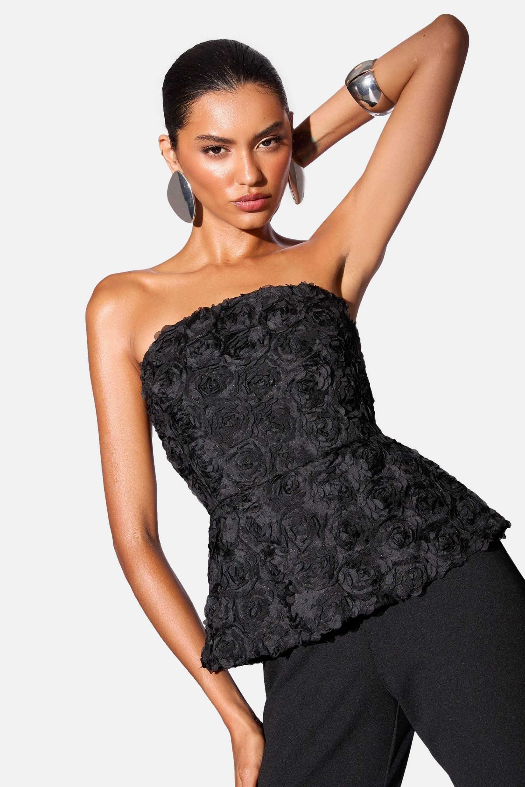 LIPSY Jumpsuit Lipsy Bandeau-Jumpsuit mit weitem Bein (1-tlg)