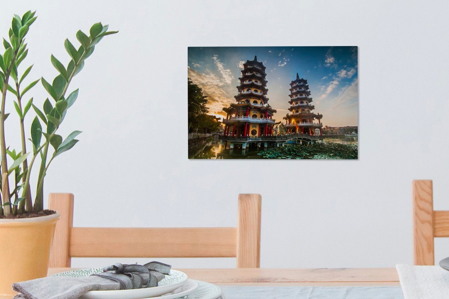 Tiger 30x20 Dragon OneMillionCanvasses® in Leinwandbilder, Tower Wandbild Aufhängefertig, bei St), Taiwan, (1 cm Wanddeko, Leinwandbild Kaohsiung