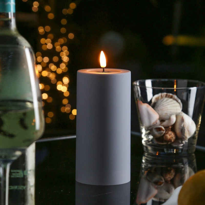 Deluxe Homeart LED-Kerze MIA Deluxe für Außen flackernde Flamme H: 15cm D: 7,5cm outdoor grau (1-tlg)