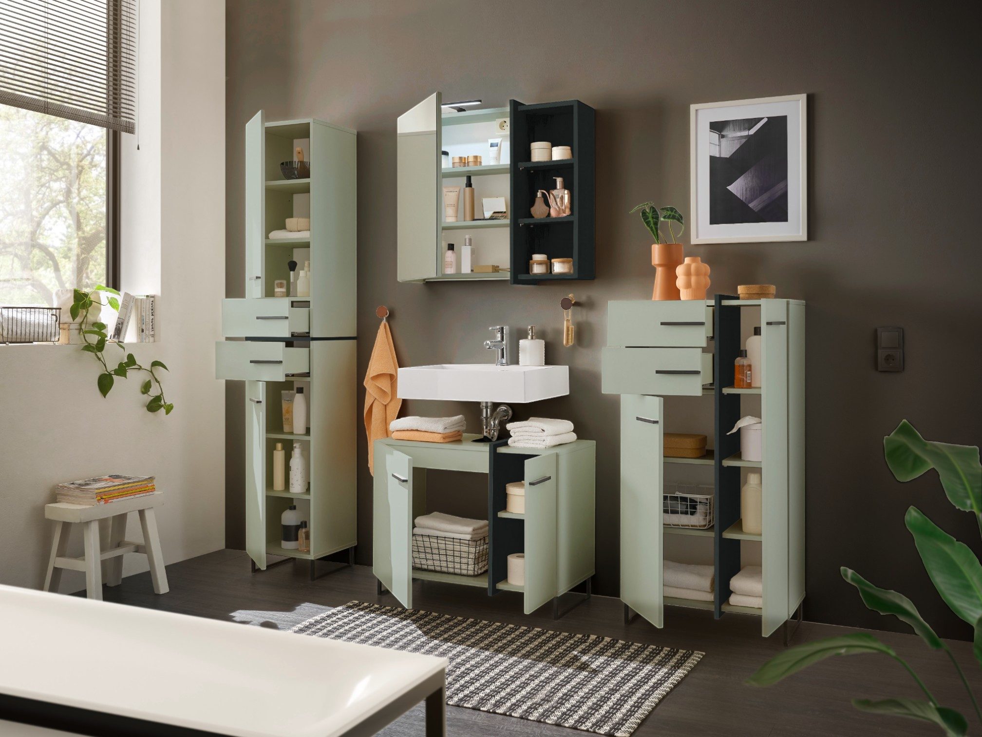 moebel-dich-auf Badmöbel-Set MESSINA, (Set 1, 4-St., Hochschrank, Spiegelschrank, Wbu, Highboard), Softclose-Funktion