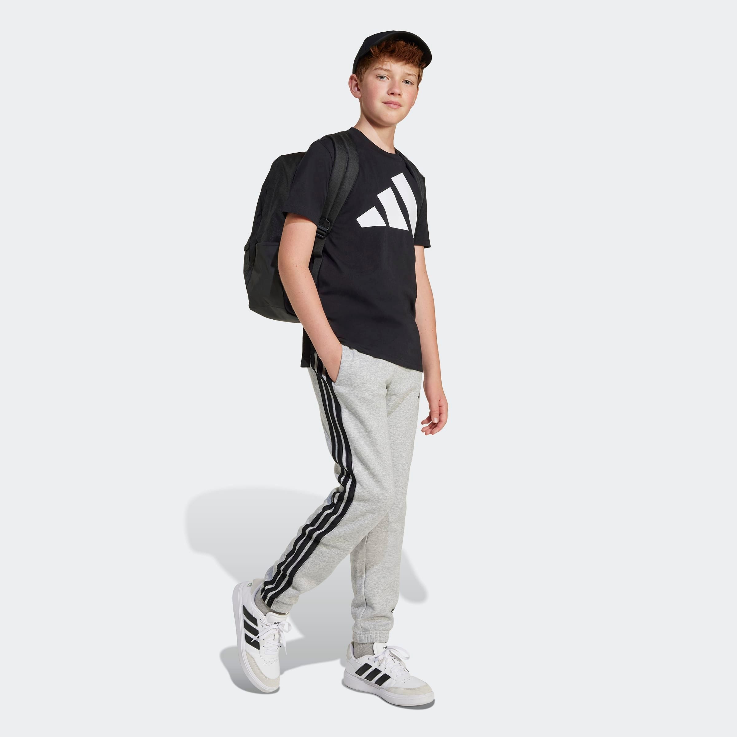 adidas Sportswear T-Shirt J BL TEE 160 für Kinder und Teens, mit Rundhalsausschnitt, aus 100 % Baumwolle