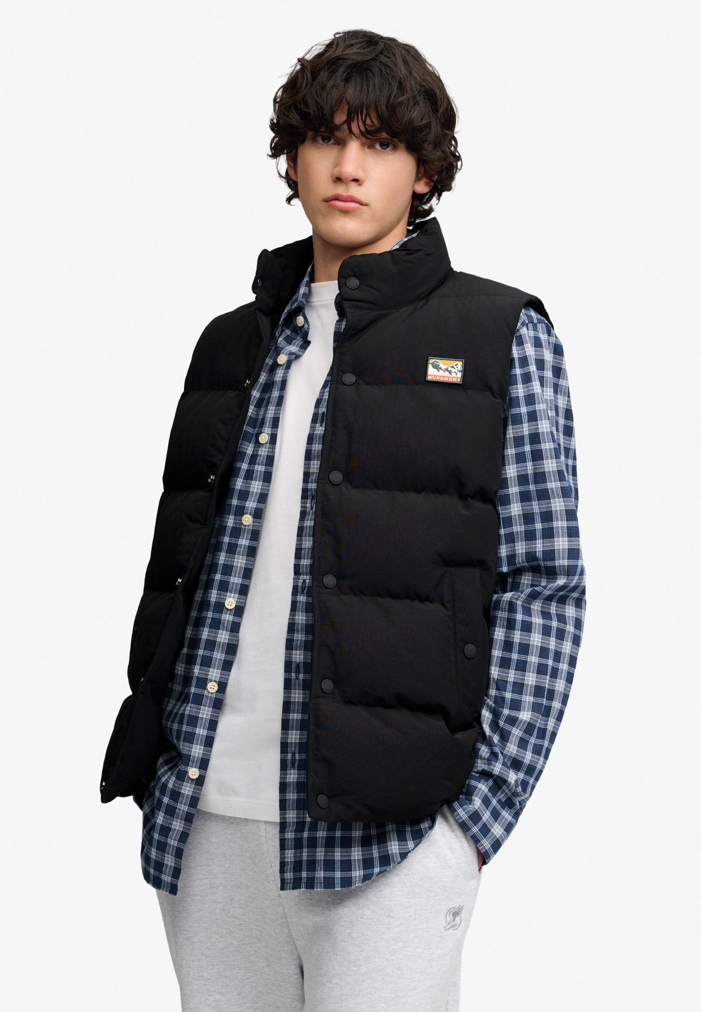 Superdry Steppweste NON HOOD SHORT EVEREST GILET mit Obermaterial aus Nylon, Regular Fit, in normaler Länge