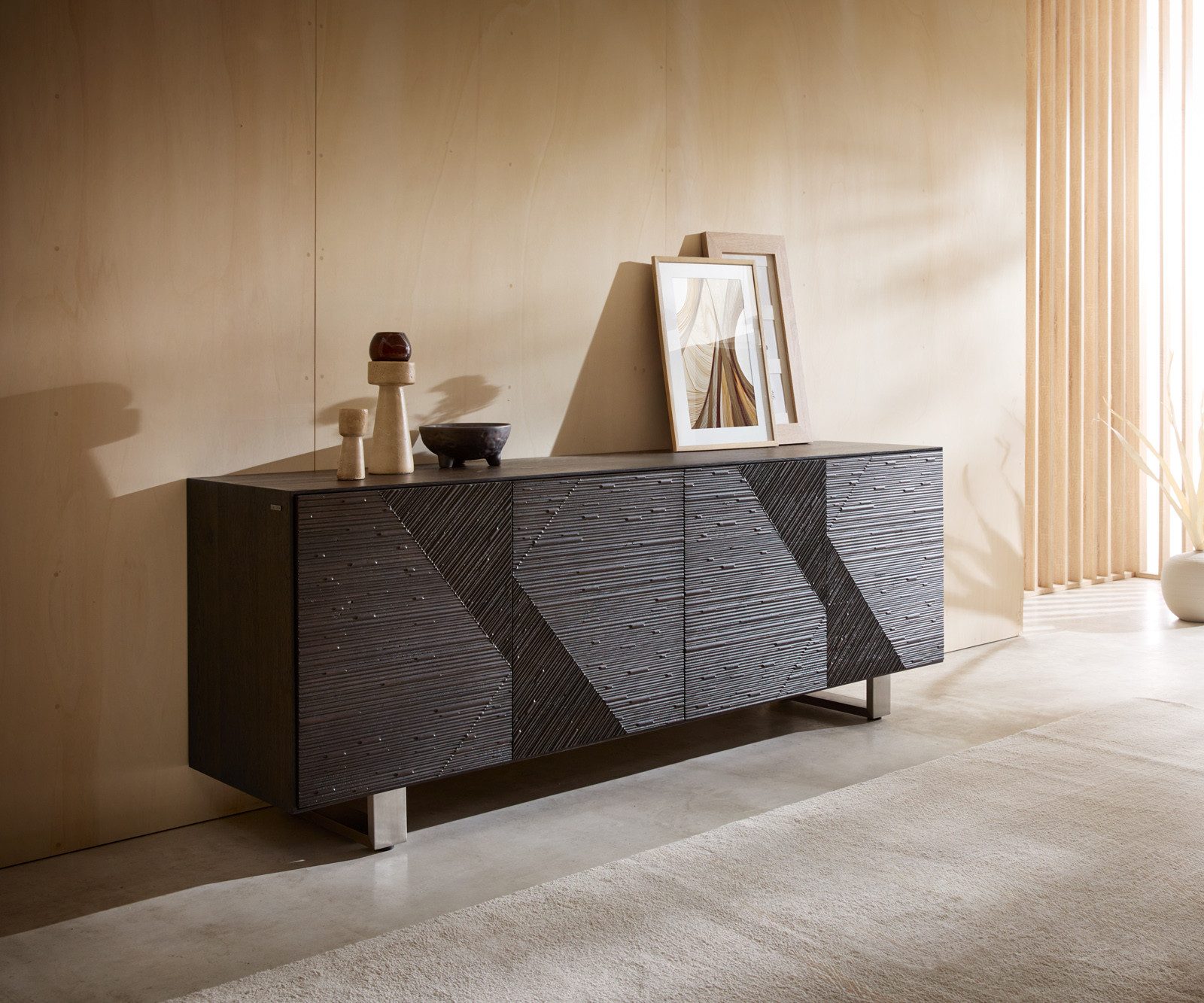 DELIFE Sideboard Tereos, Esche Dunkelbraun 3D Effekt 200 cm 4 Türen Kufe Edelstahl gebürstet Si