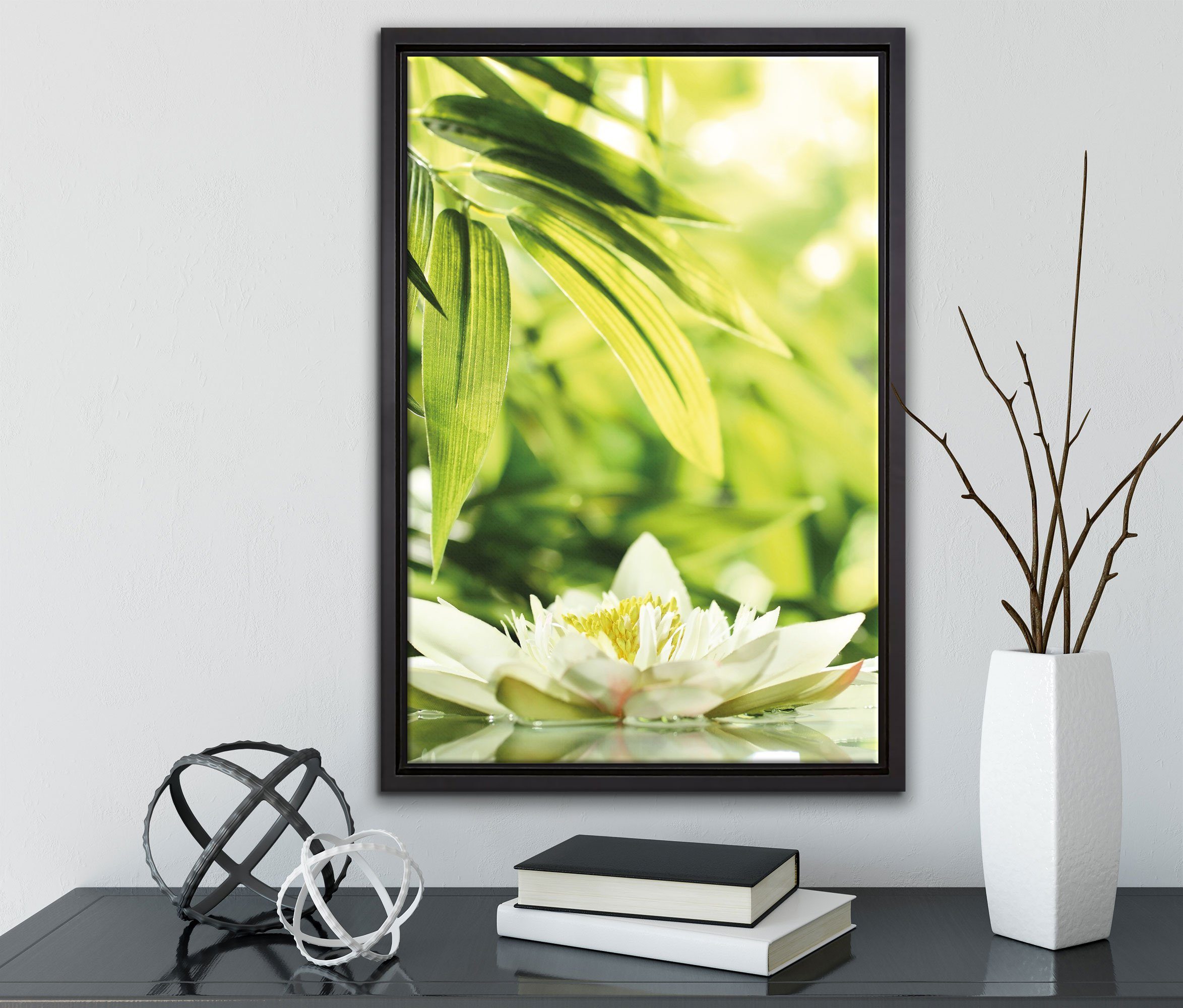Pixxprint Leinwandbild Weiße Seerose fertig inkl. einem (1 St), Wanddekoration im bespannt, gefasst, Leinwandbild Zackenaufhänger in Wasser Schattenfugen-Bilderrahmen Wellness