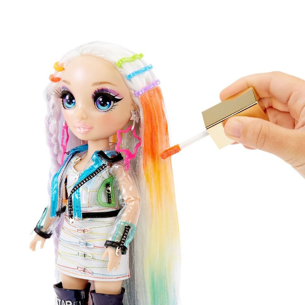MGA ENTERTAINMENT Anziehpuppe Haarstudio Rainbow Surprise High mit Amaya Raine Fashion Puppe MGA – Bild 4 von 4