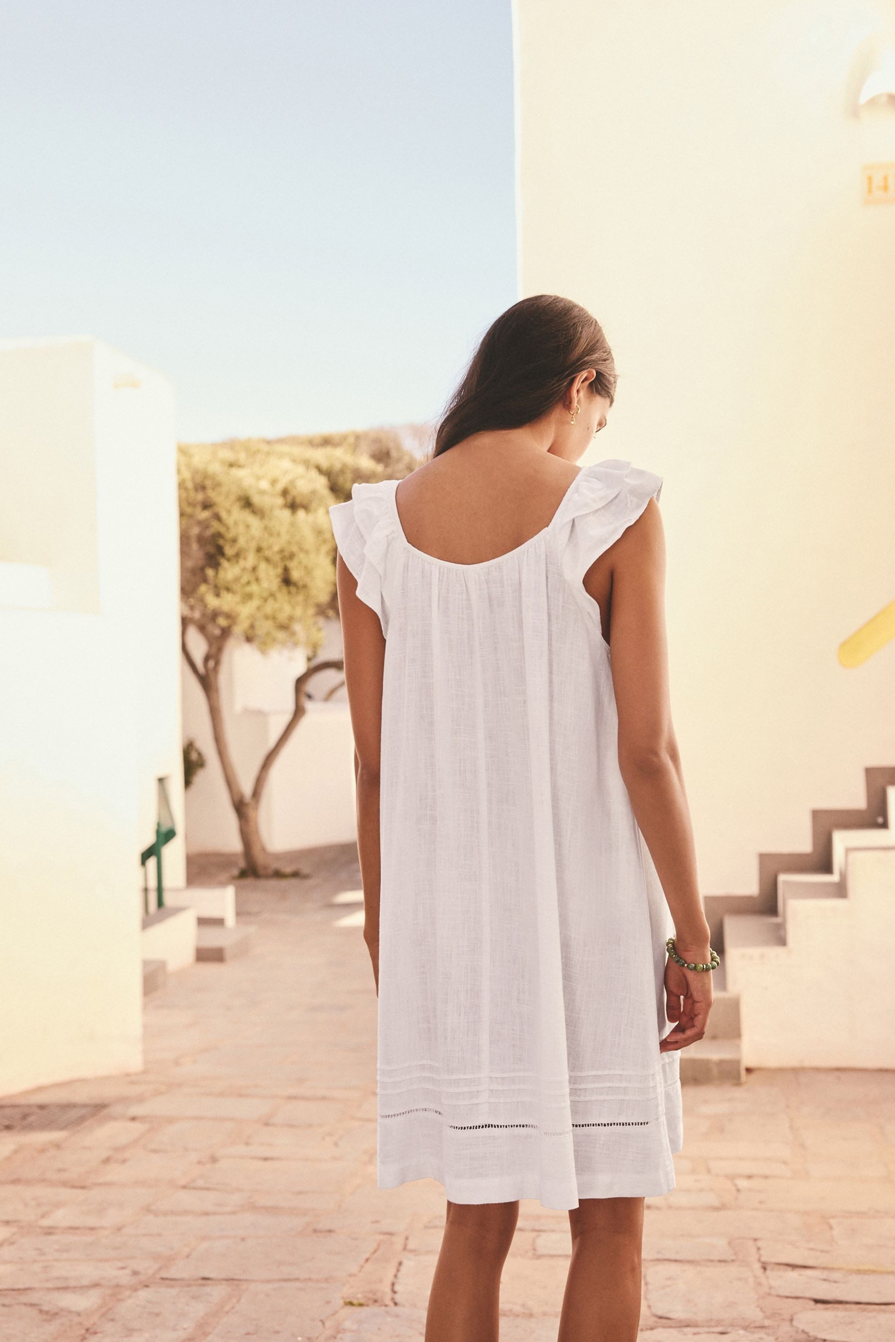 Next Minikleid Minikleid mit V-Ausschnitt und Rüschenärmeln (1-tlg) günstig online kaufen