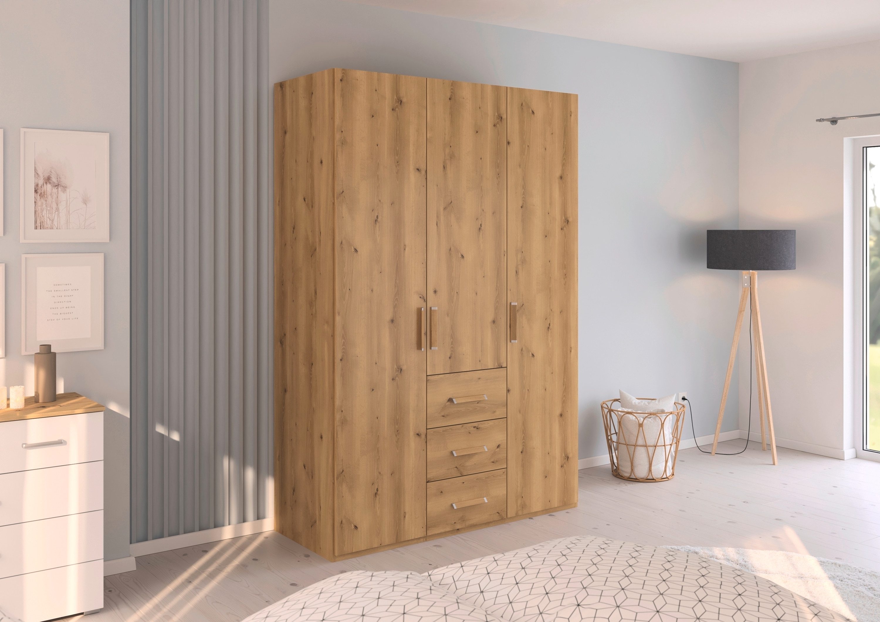 rauch Drehtürenschrank Kleiderschrank Schrank Garderobe Schlafzimmerschrank EVELYN (in 2 Höhen 197 oder 210 cm erhältlich, inkl. SOFT-CLOSE-FUNKTION) in elegantem Stil mit Schubladen 3 Breiten und 2 Höhen MADE IN GERMANY