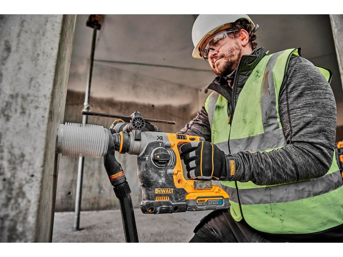 DeWalt Akku-Kombibohrhammer 18V/5Ah SDS-plus, 18 V, max. 1165 U/min, (Basisversion / Solo-Gerät im Koffer, Ohne Akku und Ladegerät, inklusive Transportkoffer)