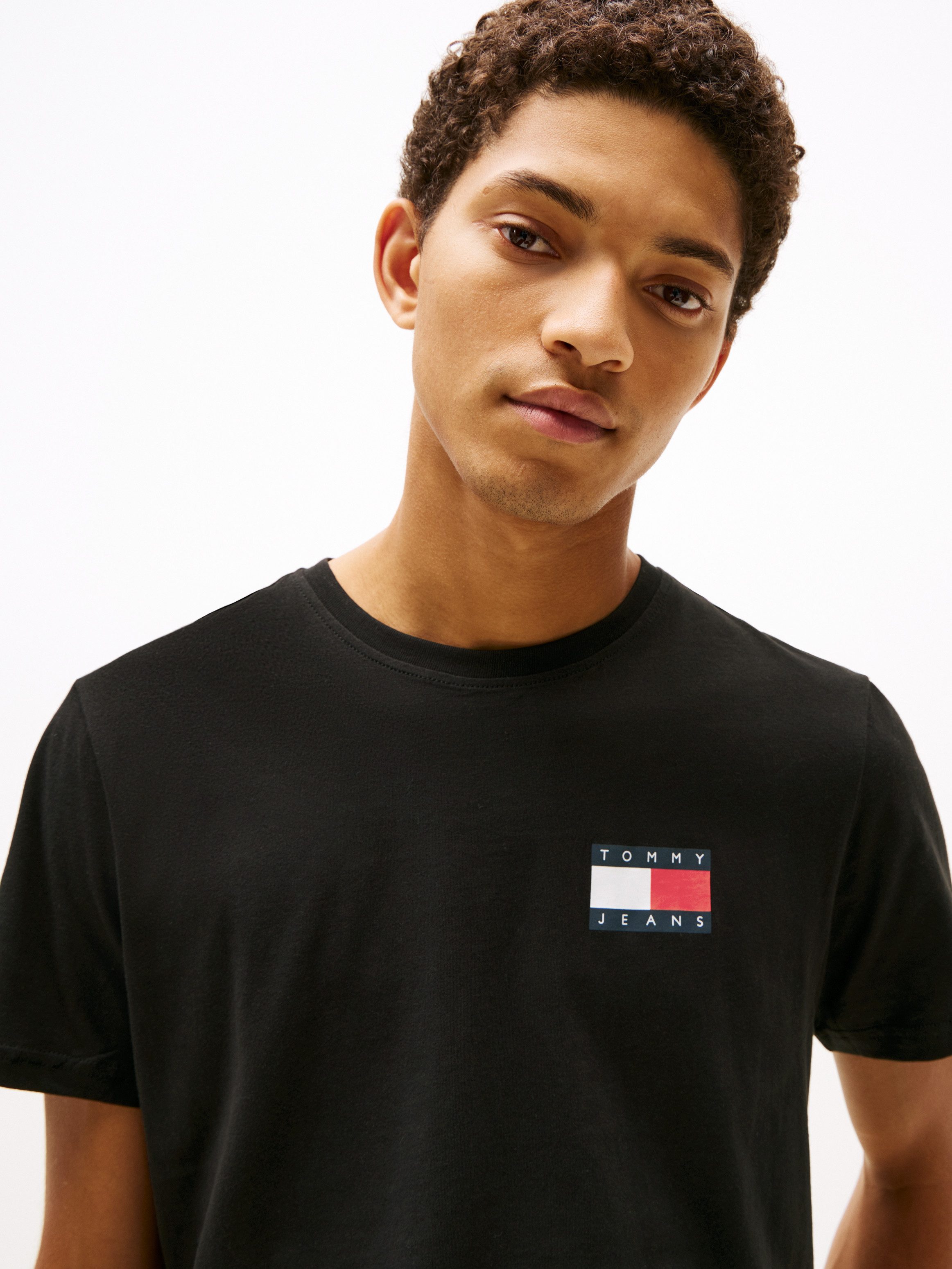 Tommy Jeans T-Shirt TJM SLIM FIT ESSENTIAL FLAG Mit Rundhalsausschnitt günstig online kaufen