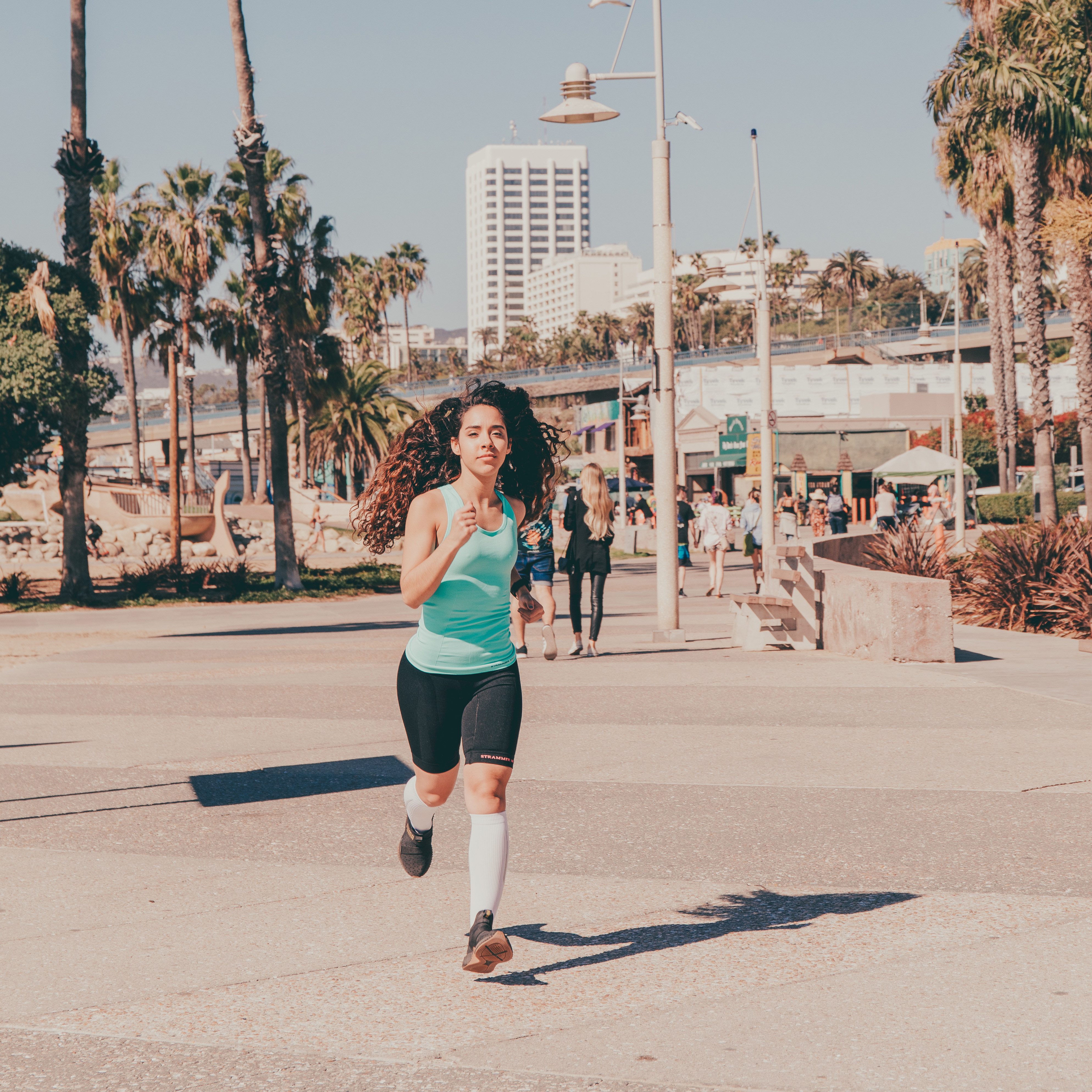 Strammer Max Performance® Trainingsshorts Premium Shorts mit Kompressionseffekt Shapewear, atmungsaktiv