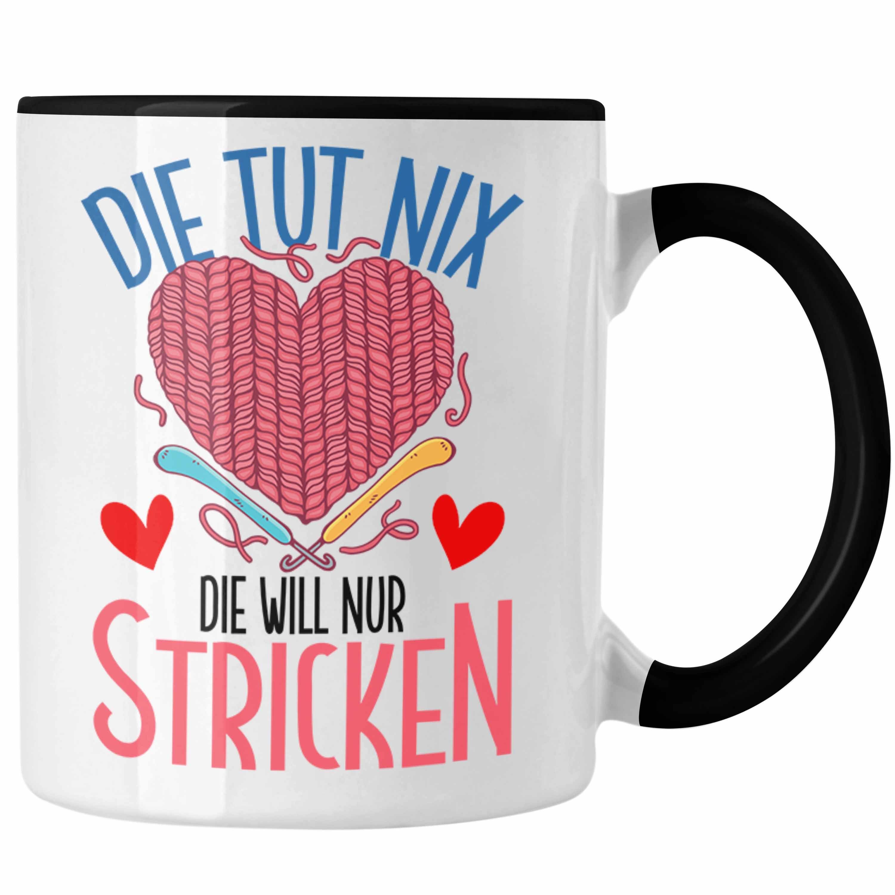 Trendation Tasse Lustige Stricken Tasse Geschenk für Häckeln Rentnerin Oma Schwarz