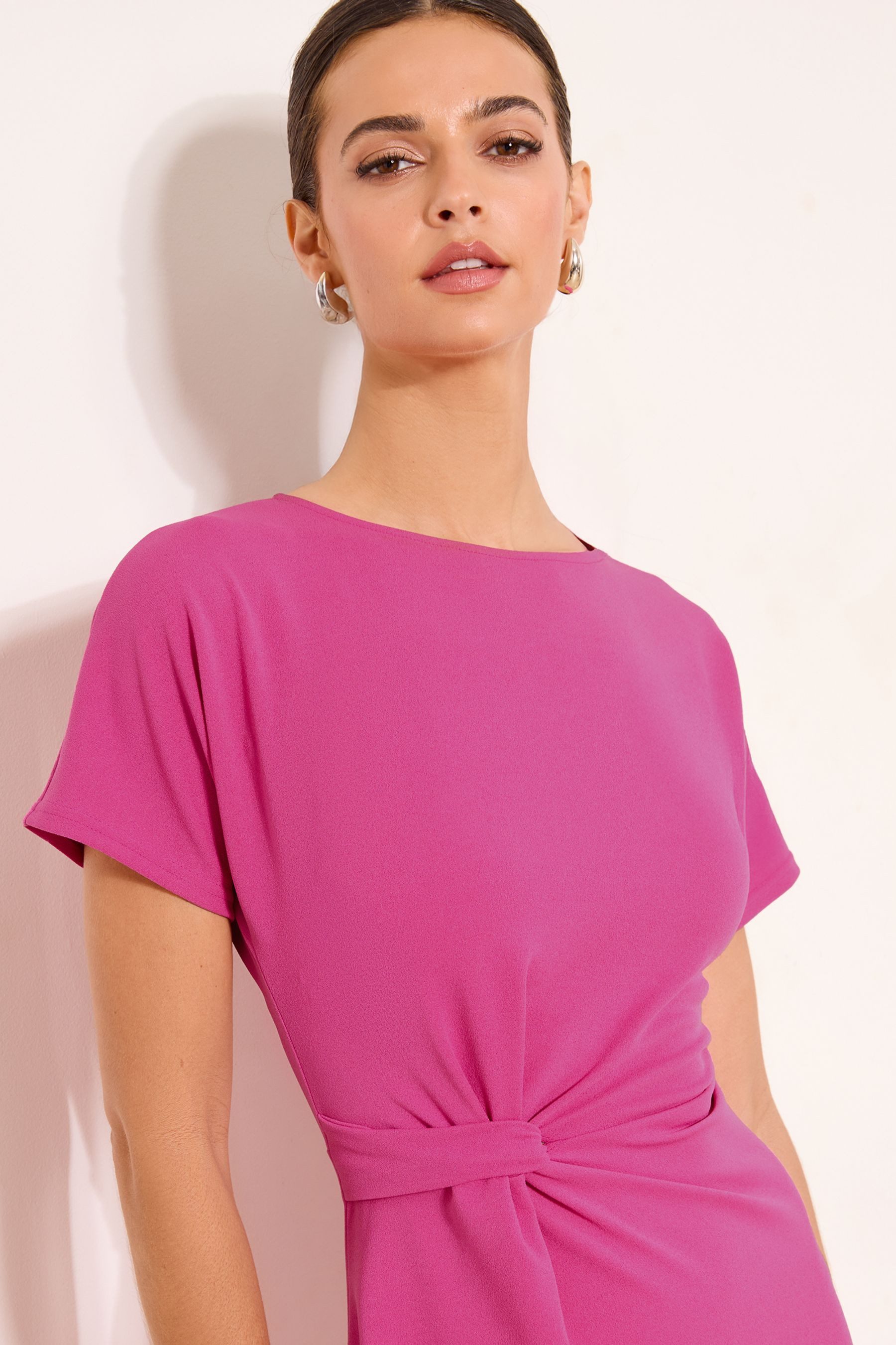 LIPSY Midikleid Lipsy Midikleid mit seitlichem Knoten, Regular (1-tlg)