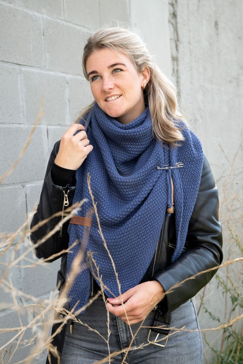 Knit Factory Schal Coco Dreiecksschals 190x85 cm Glatt Dunkelblau, (1-St), Schal Strickschal Umhängetuch Tuch Strickware