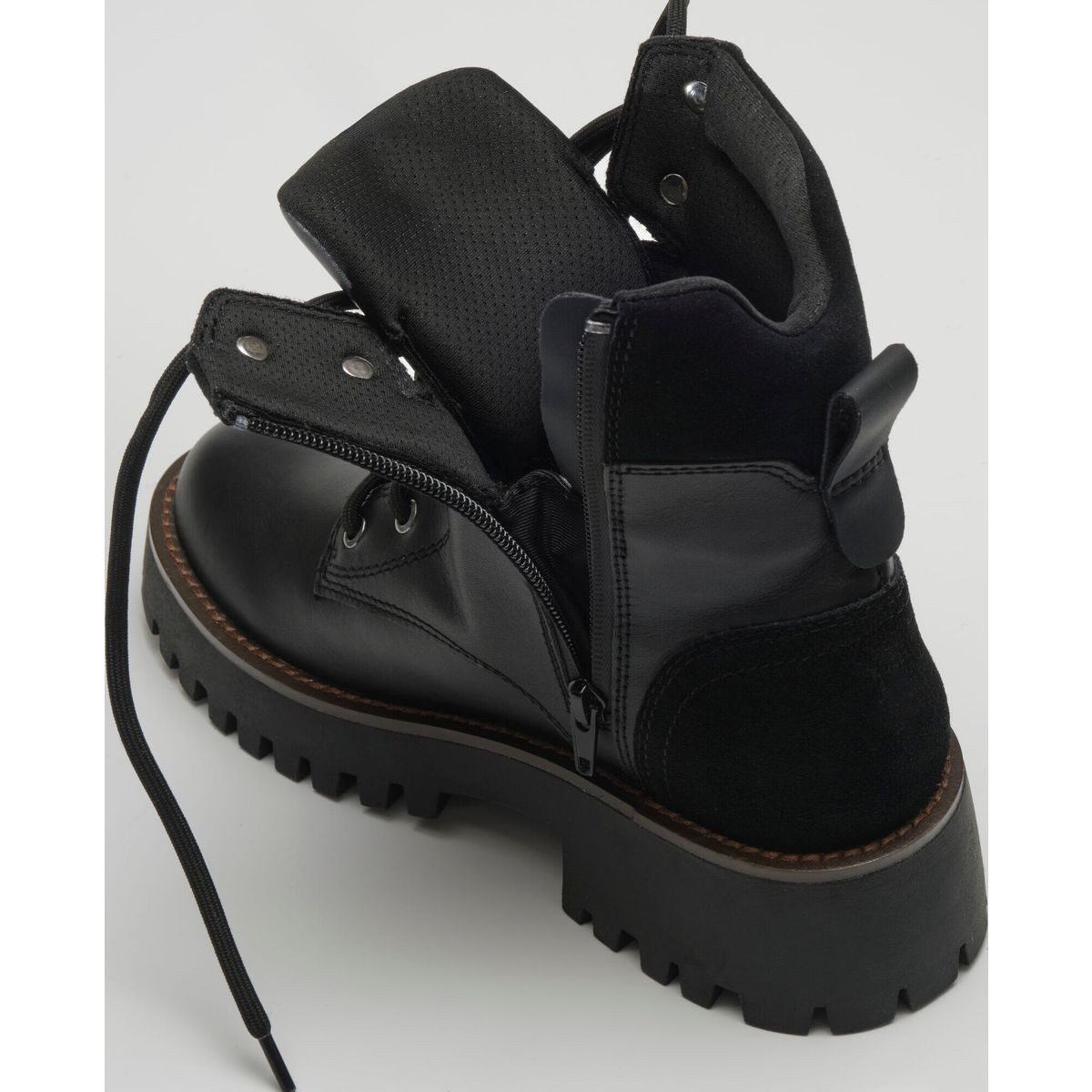 Kamik Zephyr Chelseaboots Stilvolle, wasserabweisende Damenstiefel mit Lederoberteil und
