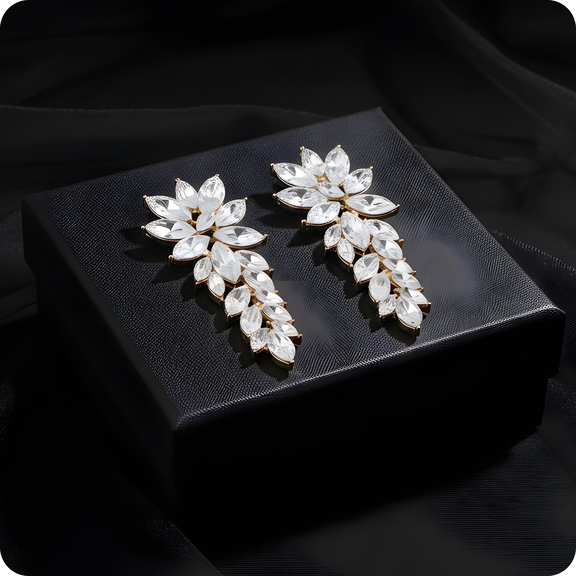 YouBella Ohrhänger-Set Kristalltropfen und Dangler Ohrringe Für Frauen & Mädchen (Inhalt der Packung: Paar Ohrringe x 1, Perfekt für besondere Anlässe & Office Wear), Vergoldet Modische künstliche Schmuck