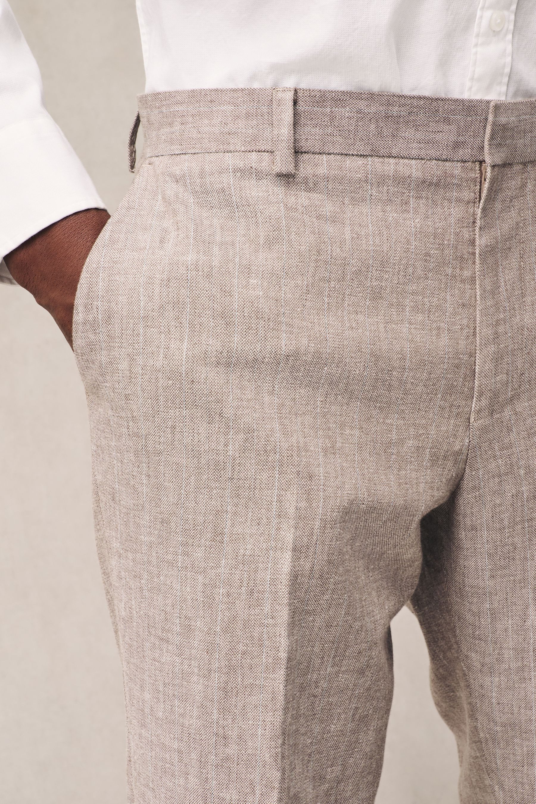 Next Anzughose Tailored Fit Anzughose mit Streifen aus Leinenmix (1-tlg)
