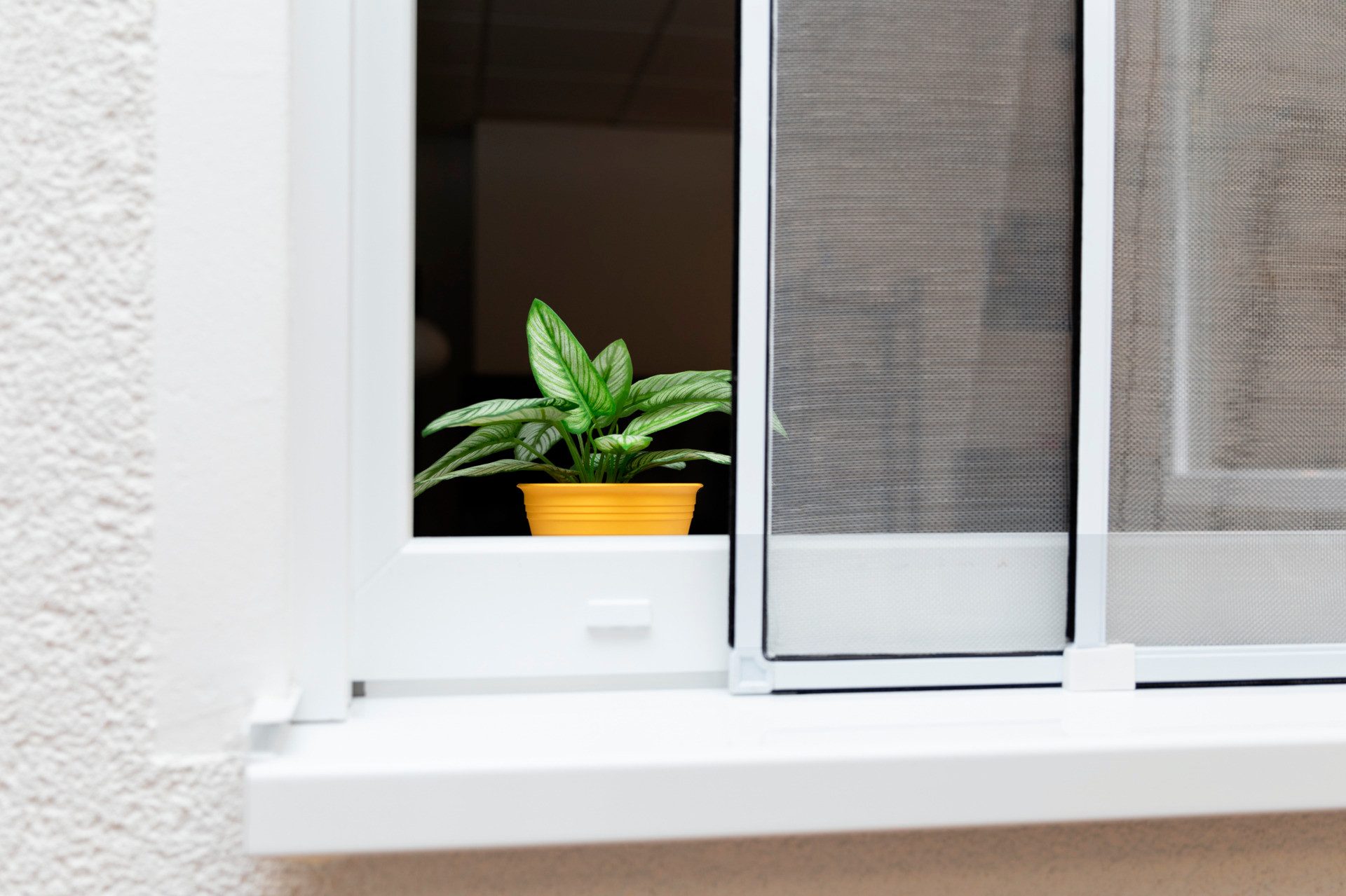 SCHELLENBERG Insektenschutz-Fensterrahmen "Insectstop Slide", ausziehbares Fliegengitter mit Aluminiumgewebe, ohne bohren, max. 50 x 142 cm in weiß und anthrazit