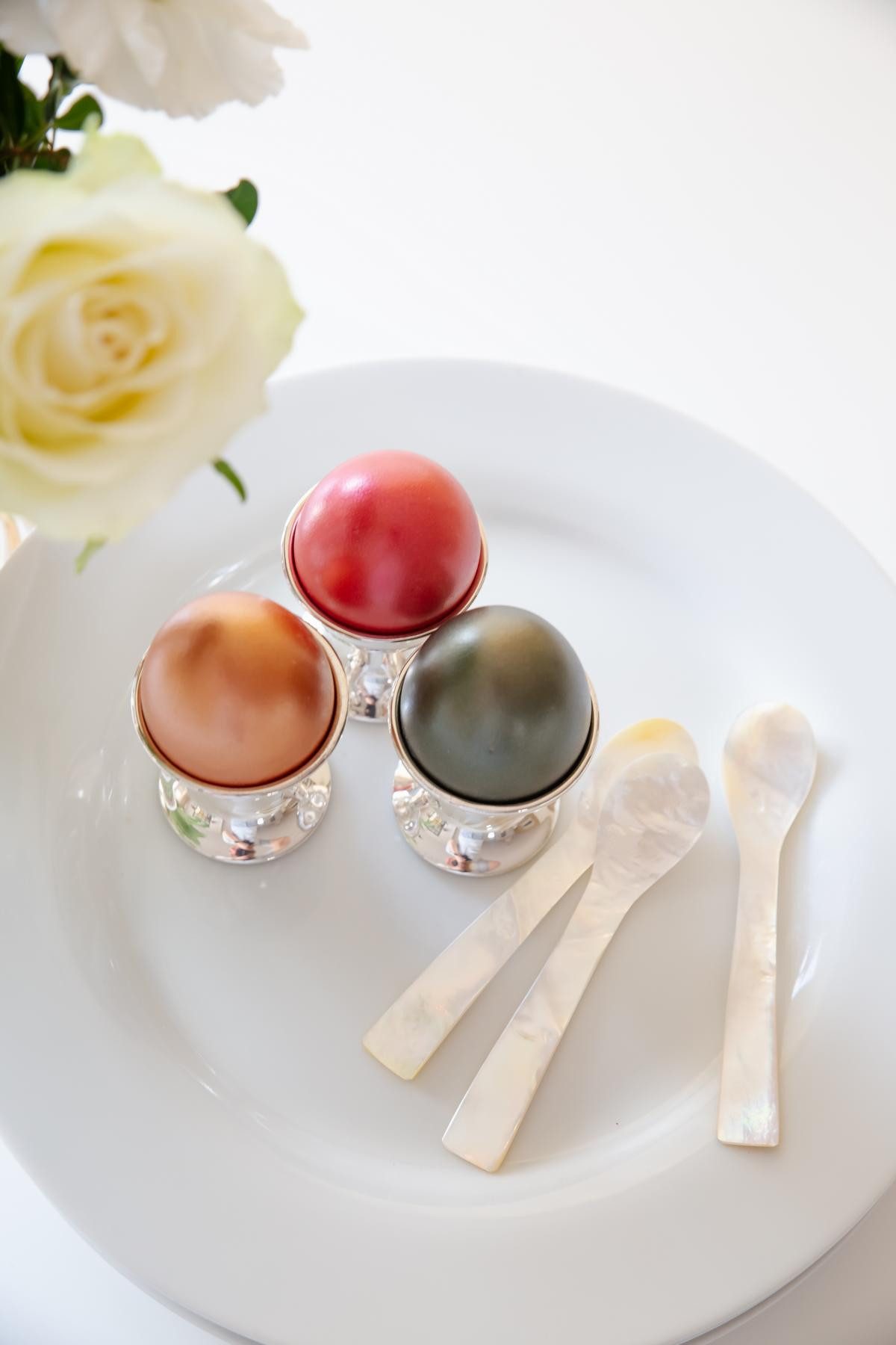 EDZARD Servierlöffel Perlmuttlöffel 4er-Set, Meer-Perlmutt, Naturprodukt, Handarbeit, geschmacksneutral, L 11 cm