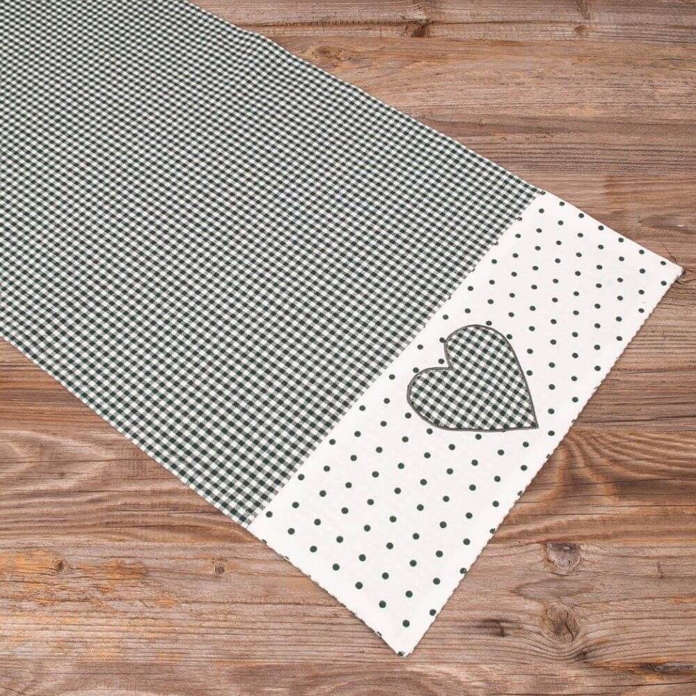 matches21 HOME & HOBBY Tischdecke Tischläufer LISE Herz Landhausstil grün, günstig online kaufen