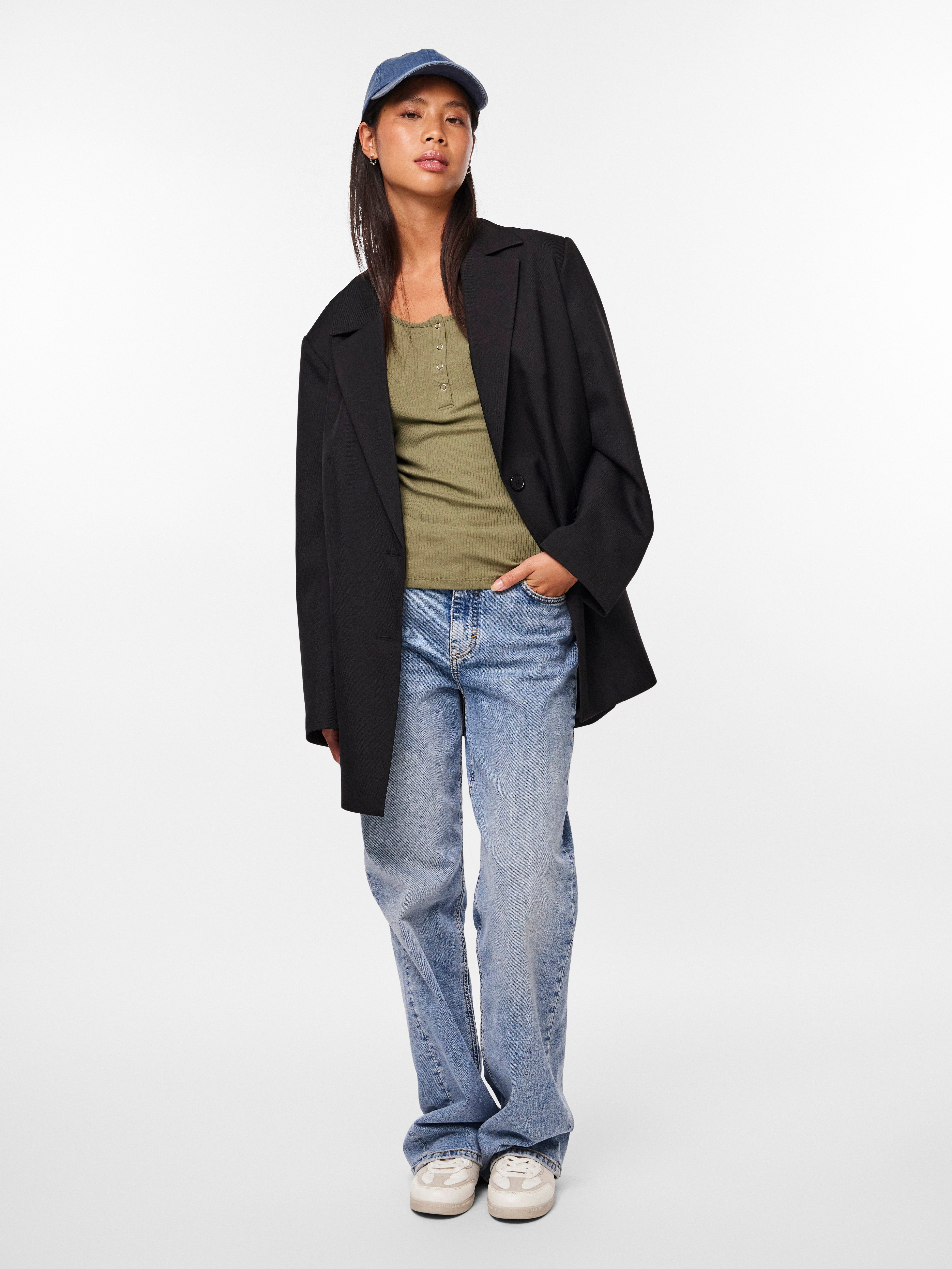pieces Kurzarmshirt PCKITTE SS TOP NOOS BC Baumwollmischung, slim fit