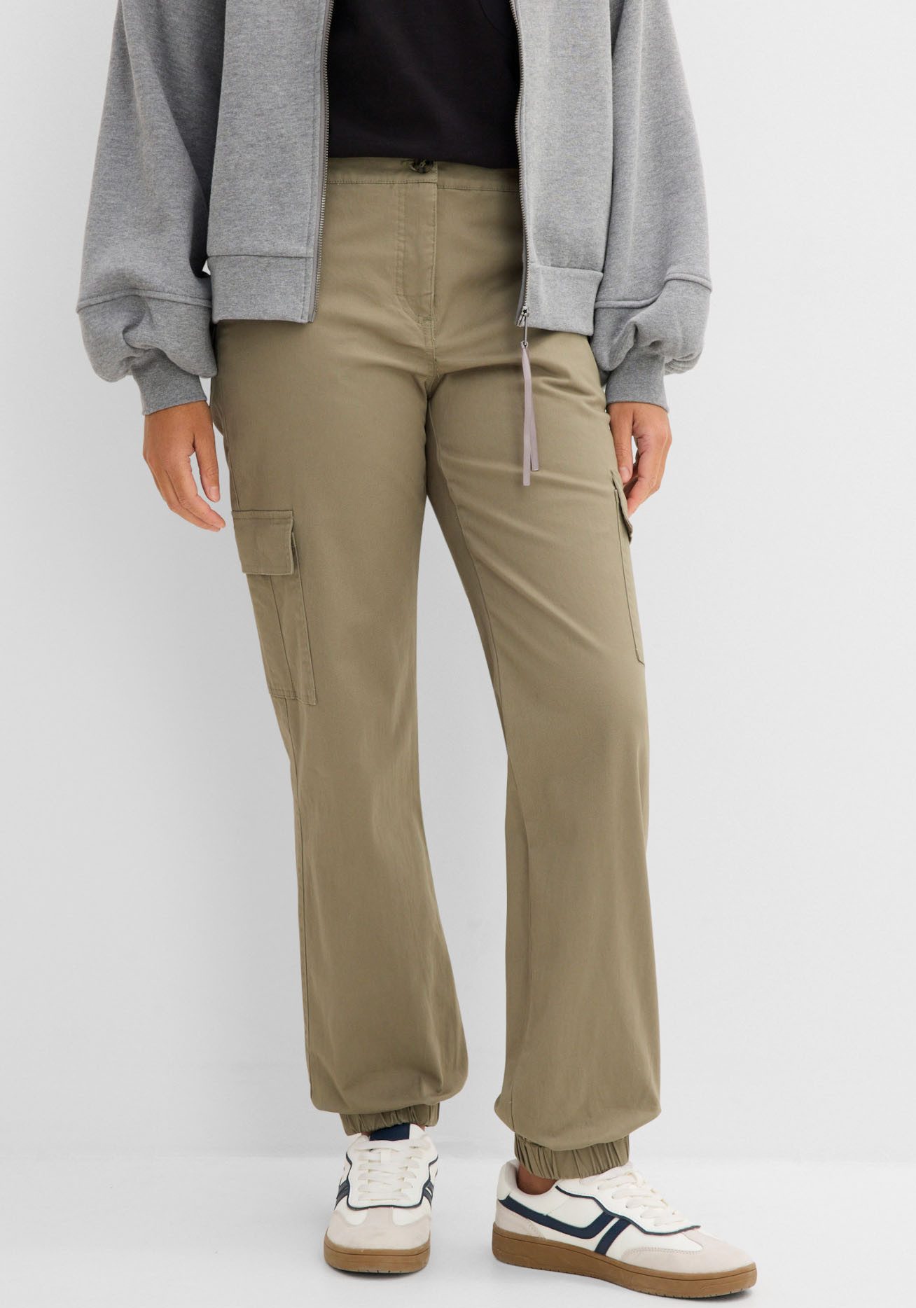 bonprix Cargohose aus Baumwolle mit Elasthan, lockere Passform, mit Bequembund