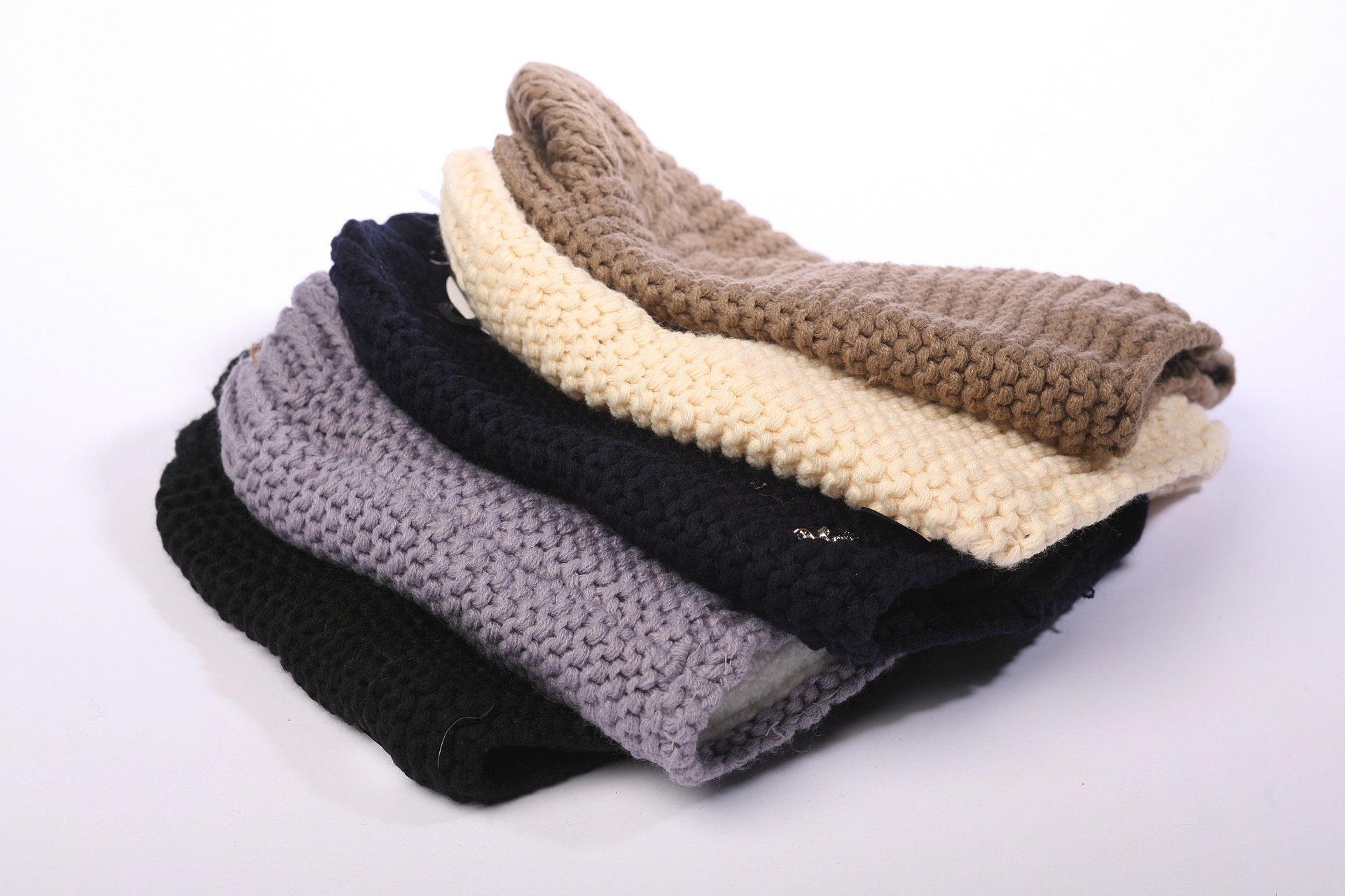 DanCarol Strickmütze DCW-803-Warmer Gestrickter Stoff für angenehmen Tragekomfort