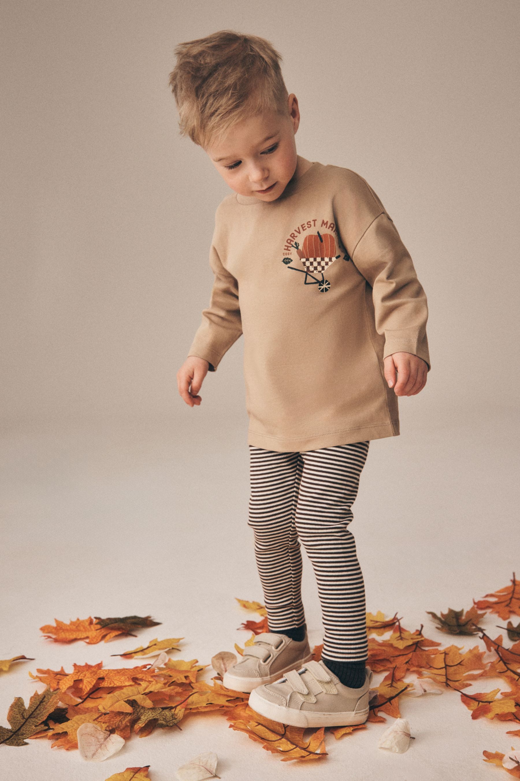 Next Top & Hose Oberteil und Leggings im Set mit Grafik-Print (2-tlg)