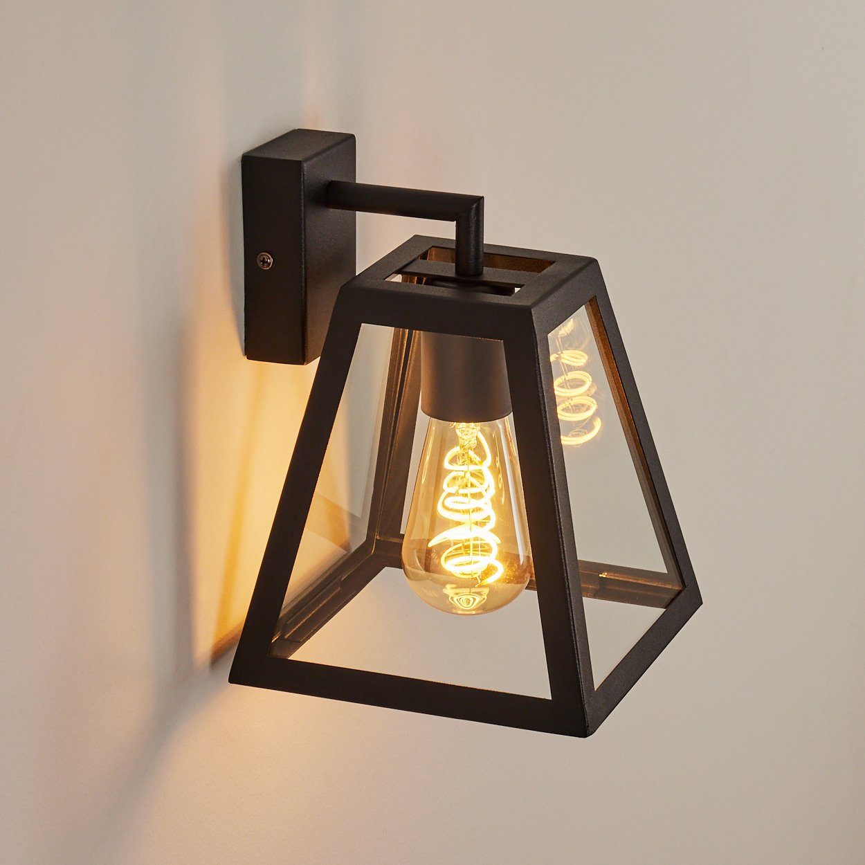 Metall/Glas tollem aus ohne Wand in Wandlampe hofstein Schwarz/Klar, 1xE27, Gitter-Optik Lichteffekt an moderne Wandleuchte mit Wandspot »Sarmeola« der in Leuchtmittel,