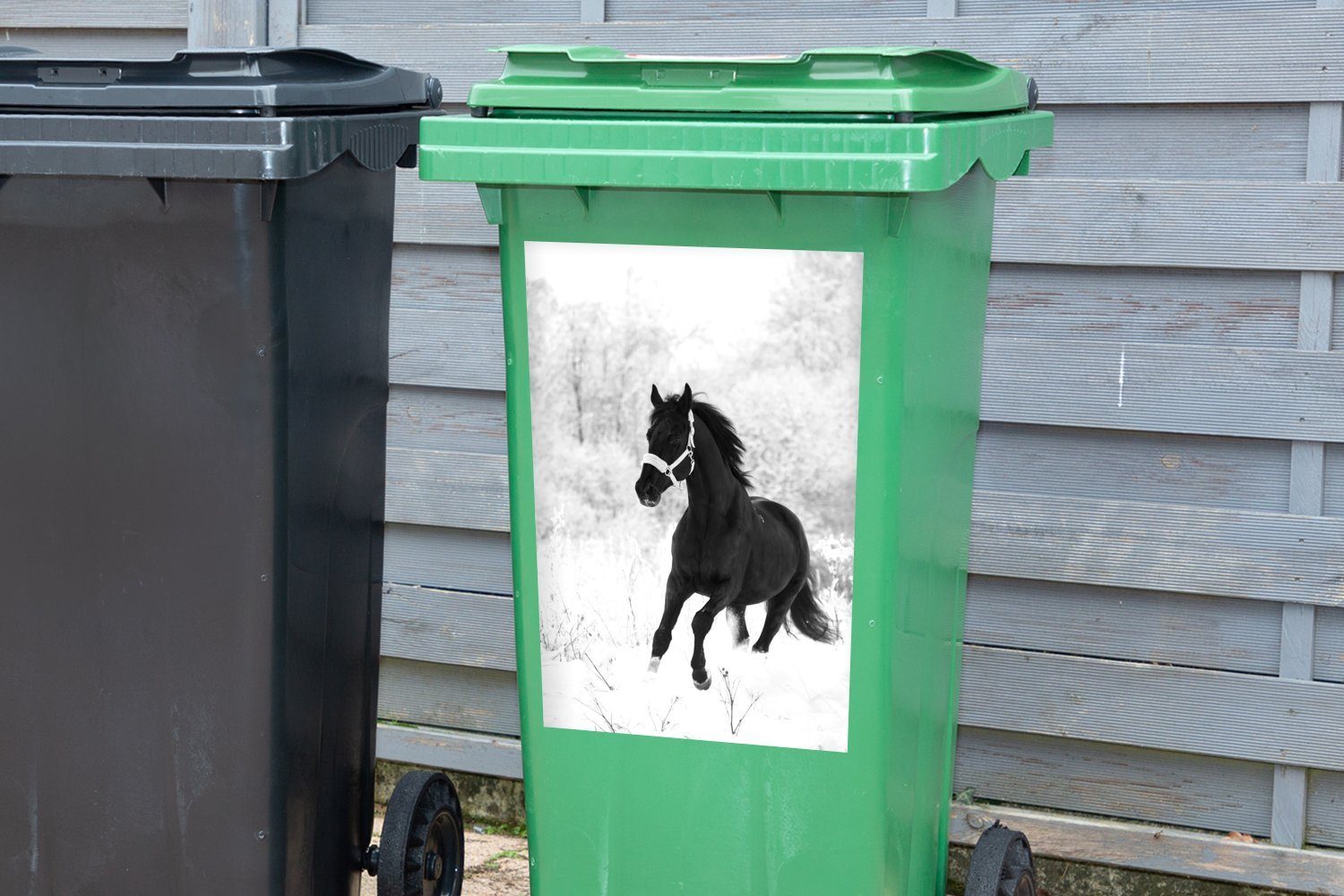 Abfalbehälter - Sticker, Mülltonne, - Schnee Mülleimer-aufkleber, St), Wald Container, (1 Wandsticker Pferd MuchoWow